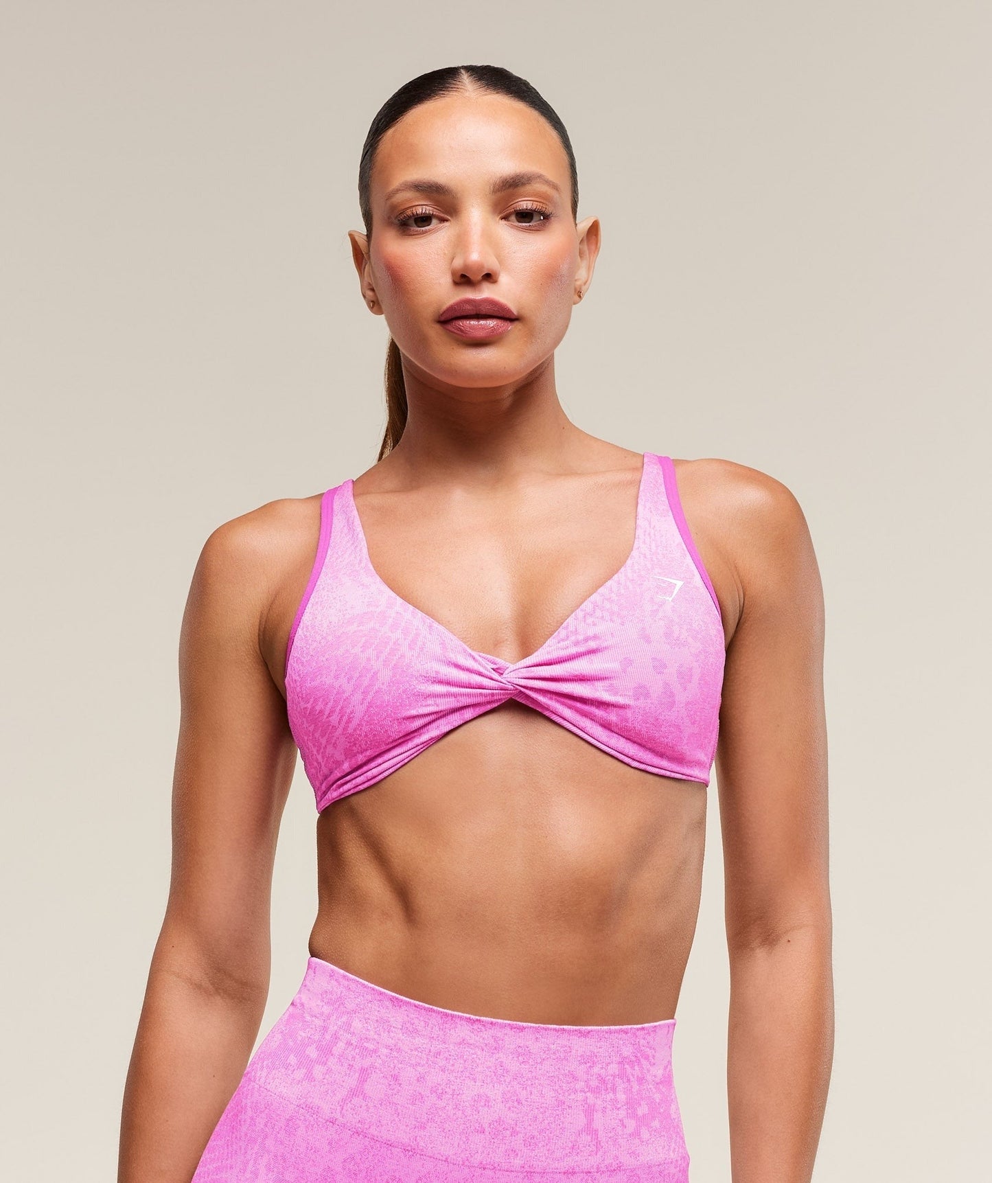Gymshark Adapt Animal X Whitney Seamless Twist Front Bra - Sour Pink/Vibrant Pink