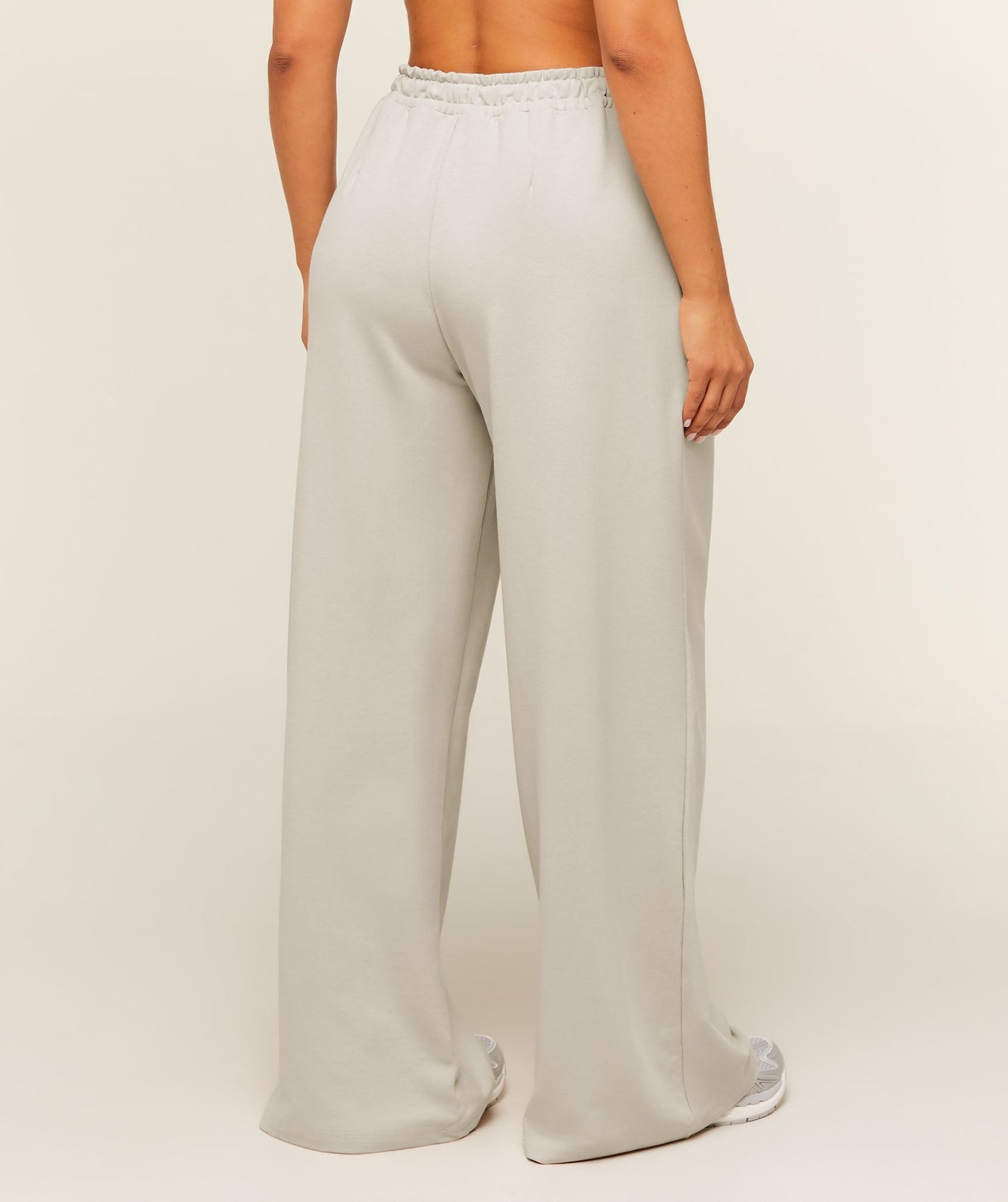 Gymshark Lightweight Wide Leg Pant Short - Pebble Grey