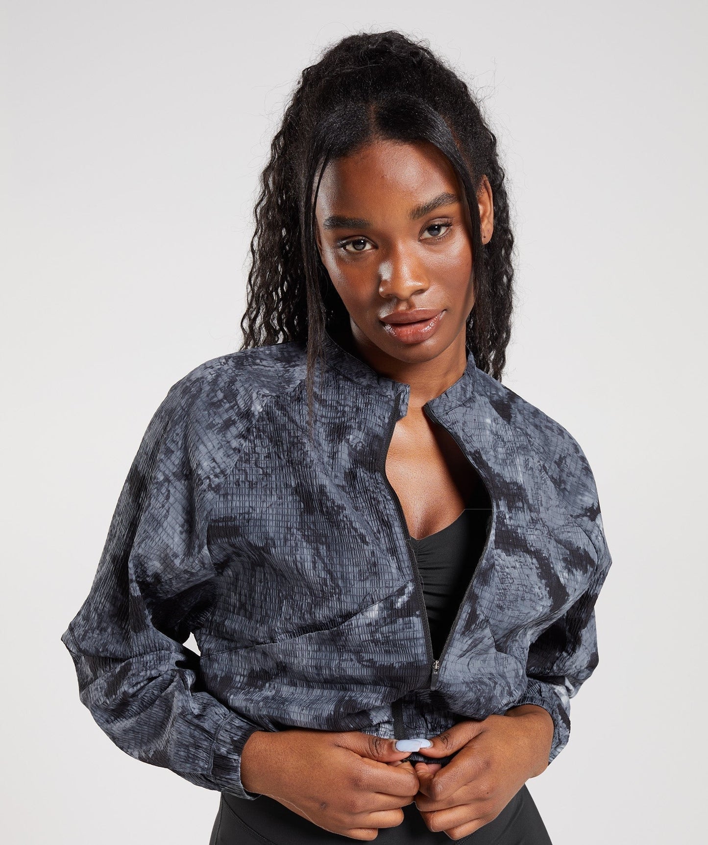 Gymshark Elevate Woven Jacket - Coin Grey Spray Dye