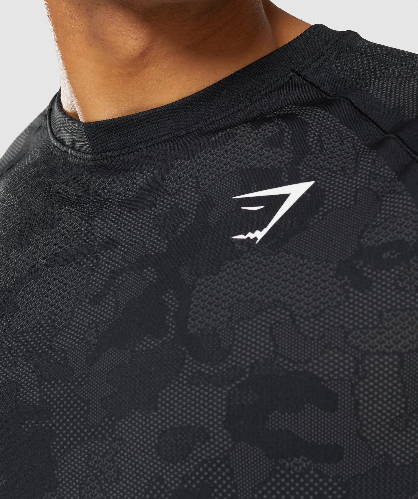Gymshark Geo Seamless T-Shirt - Black/Charcoal Grey
