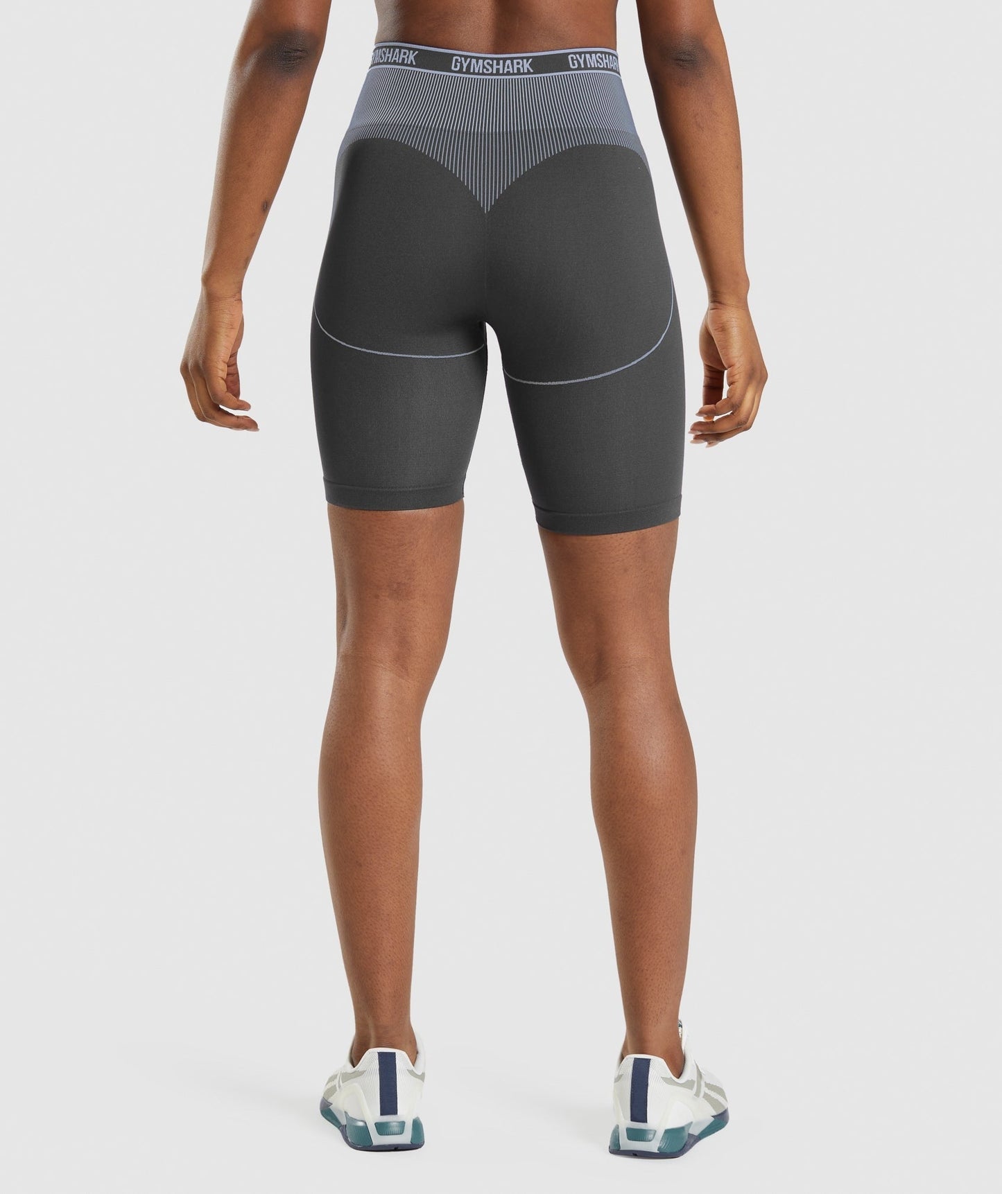Gymshark Apex Seamless High Rise Shorts - Onyx Grey/Lavender Blue