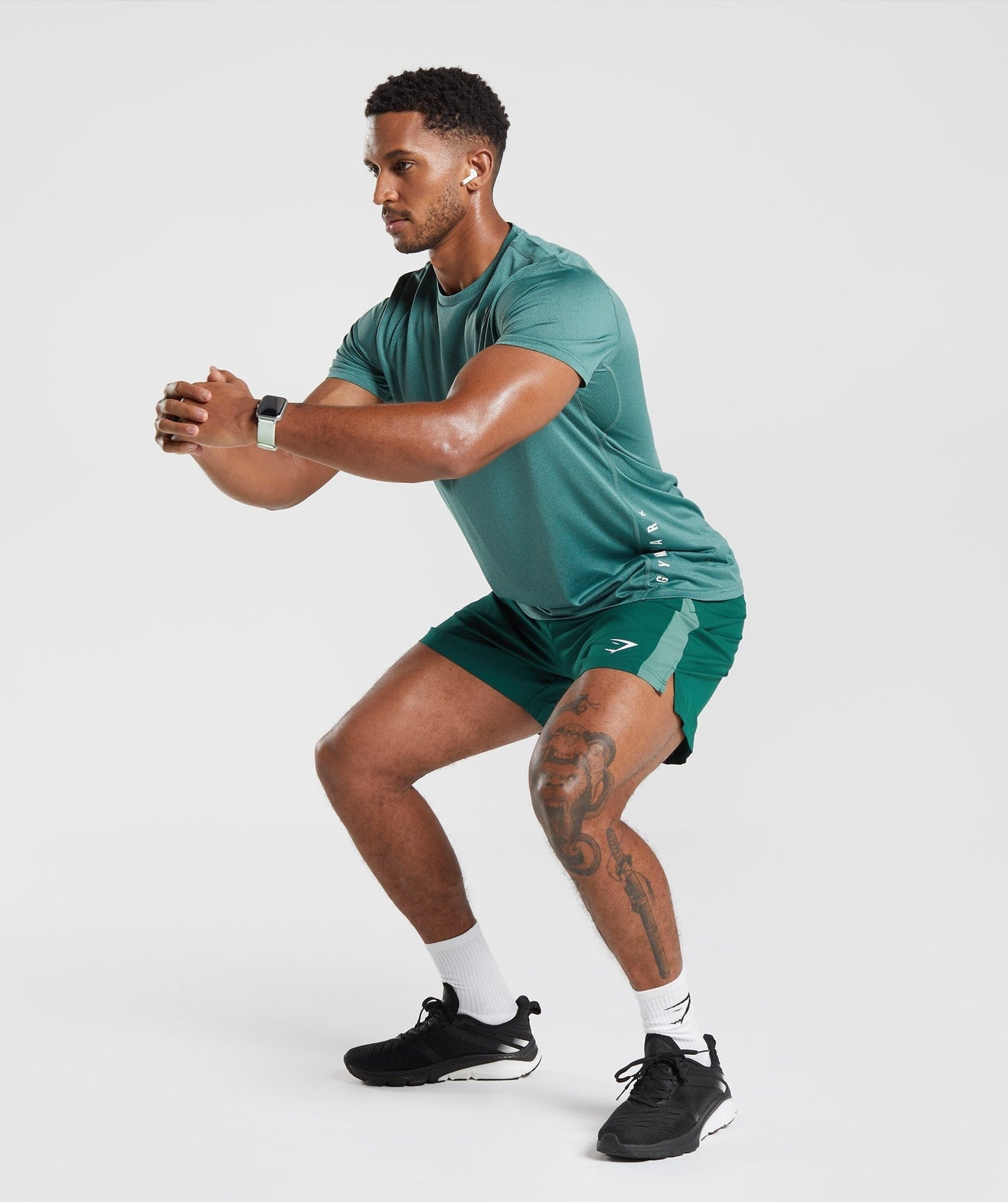 Gymshark Sport 7" Shorts - Woodland Green/Hoya Green