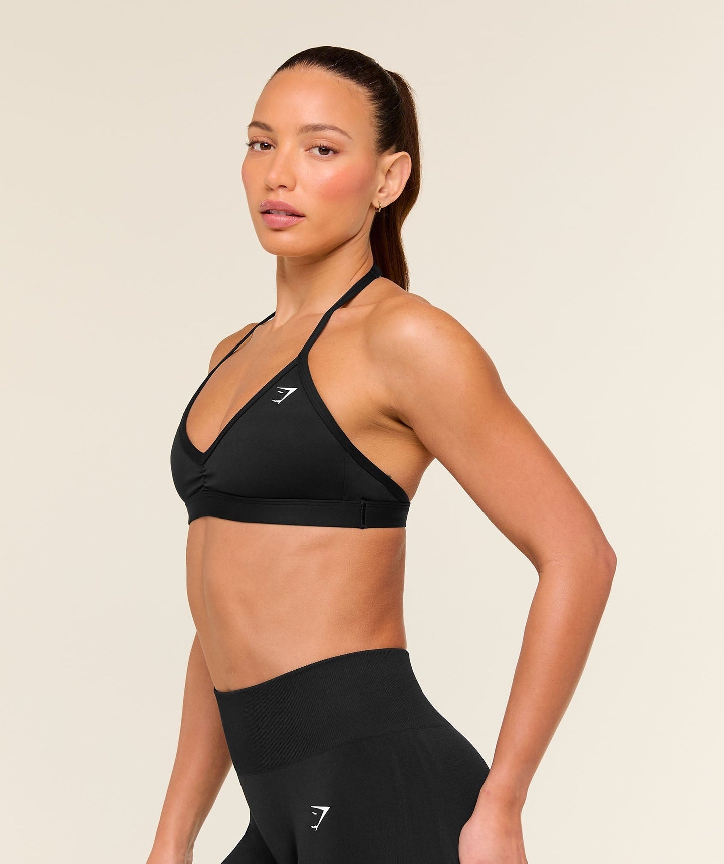 Gymshark Minimal Halterneck Sports Bra - Black