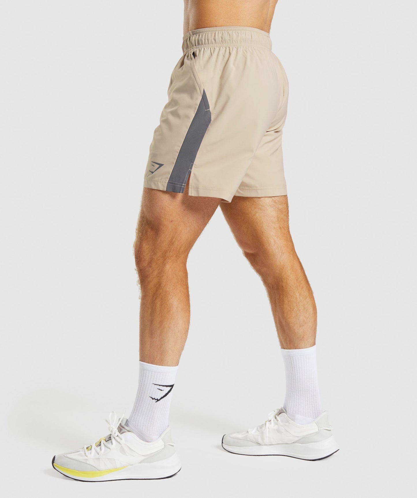Gymshark Sport 7" Shorts - Toasted Brown/Silhouette Grey
