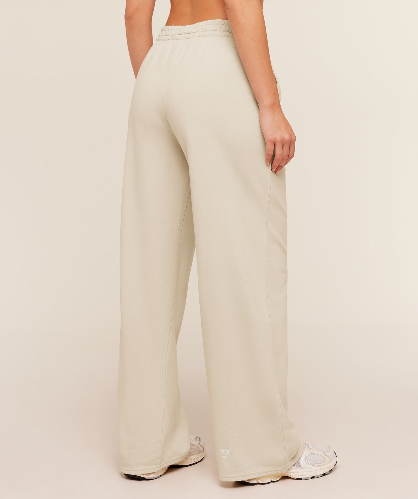 Gymshark Chainstitch Graphic Wide Leg Joggers - Pebble Grey/Wash