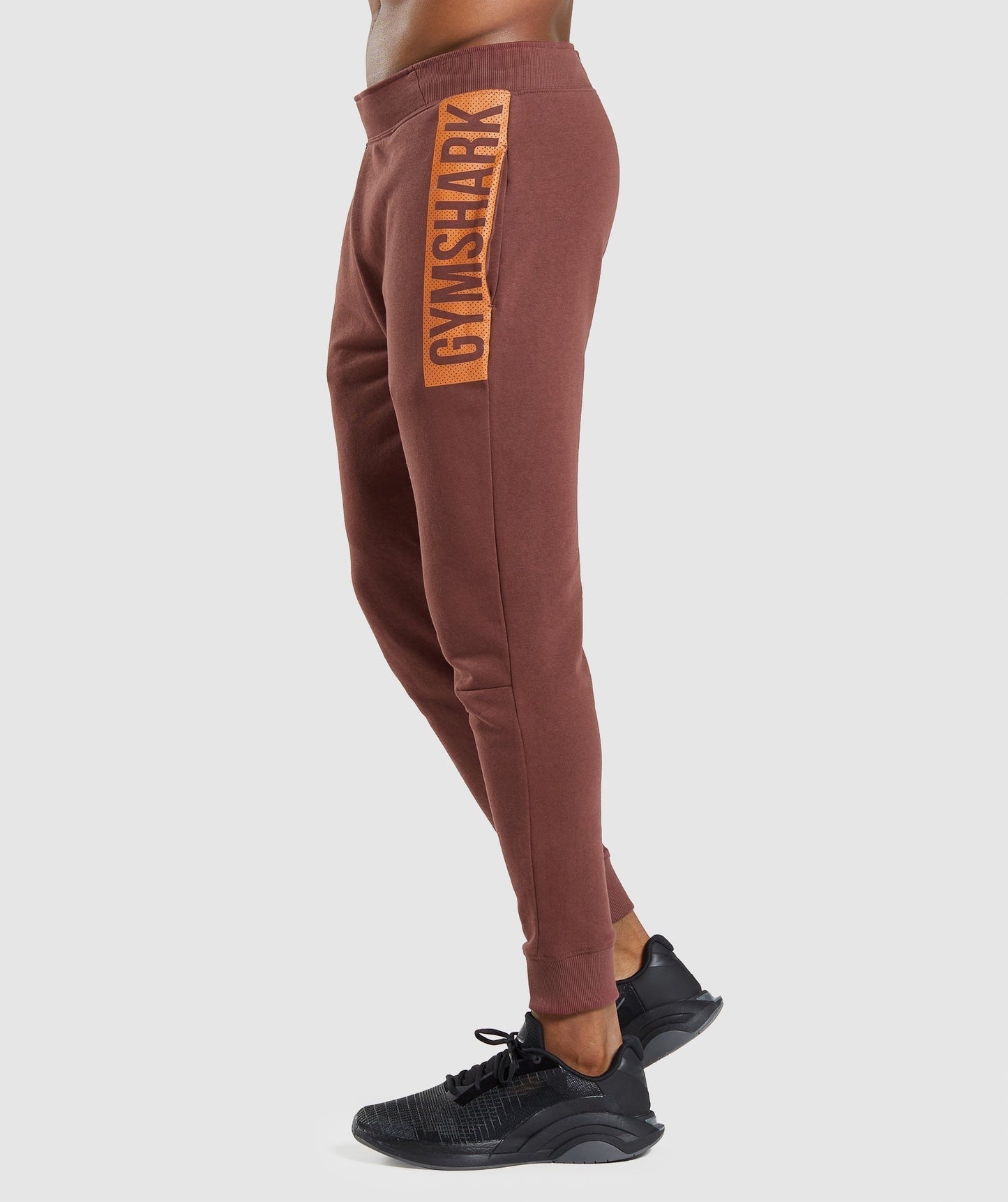 Gymshark Bold Joggers - Cherry Brown