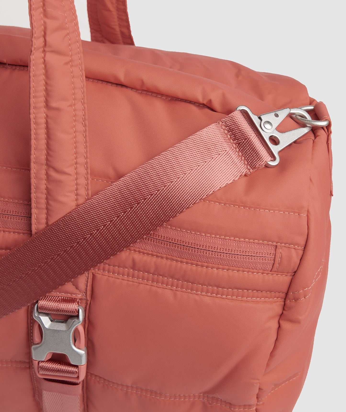 Gymshark Lifestyle Barrel Bag - Terracotta Pink