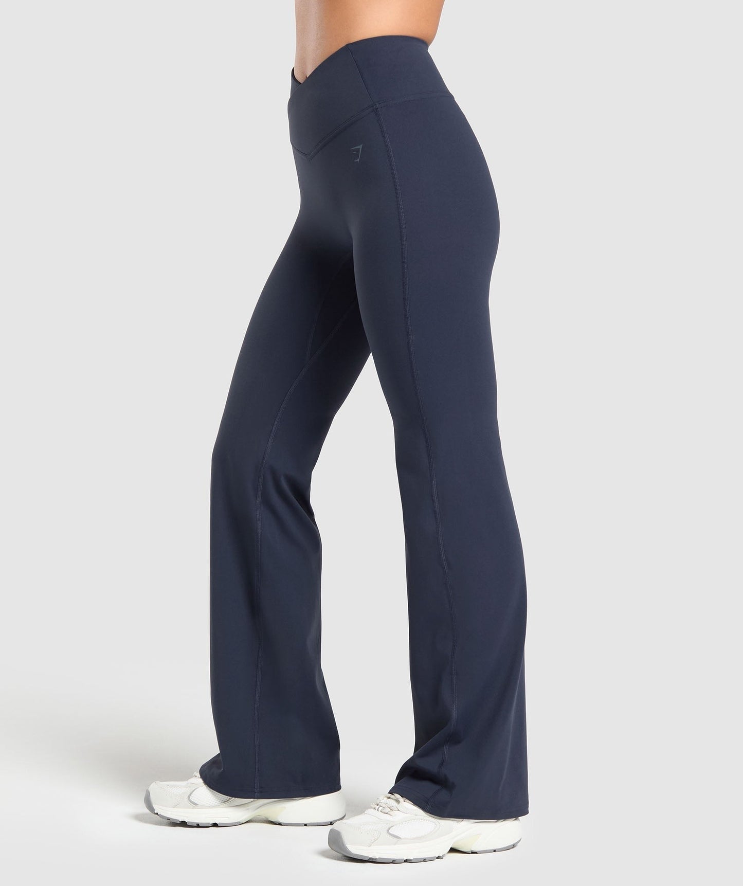 Gymshark Crossover Flared Regular Leggings - Heavy Blue
