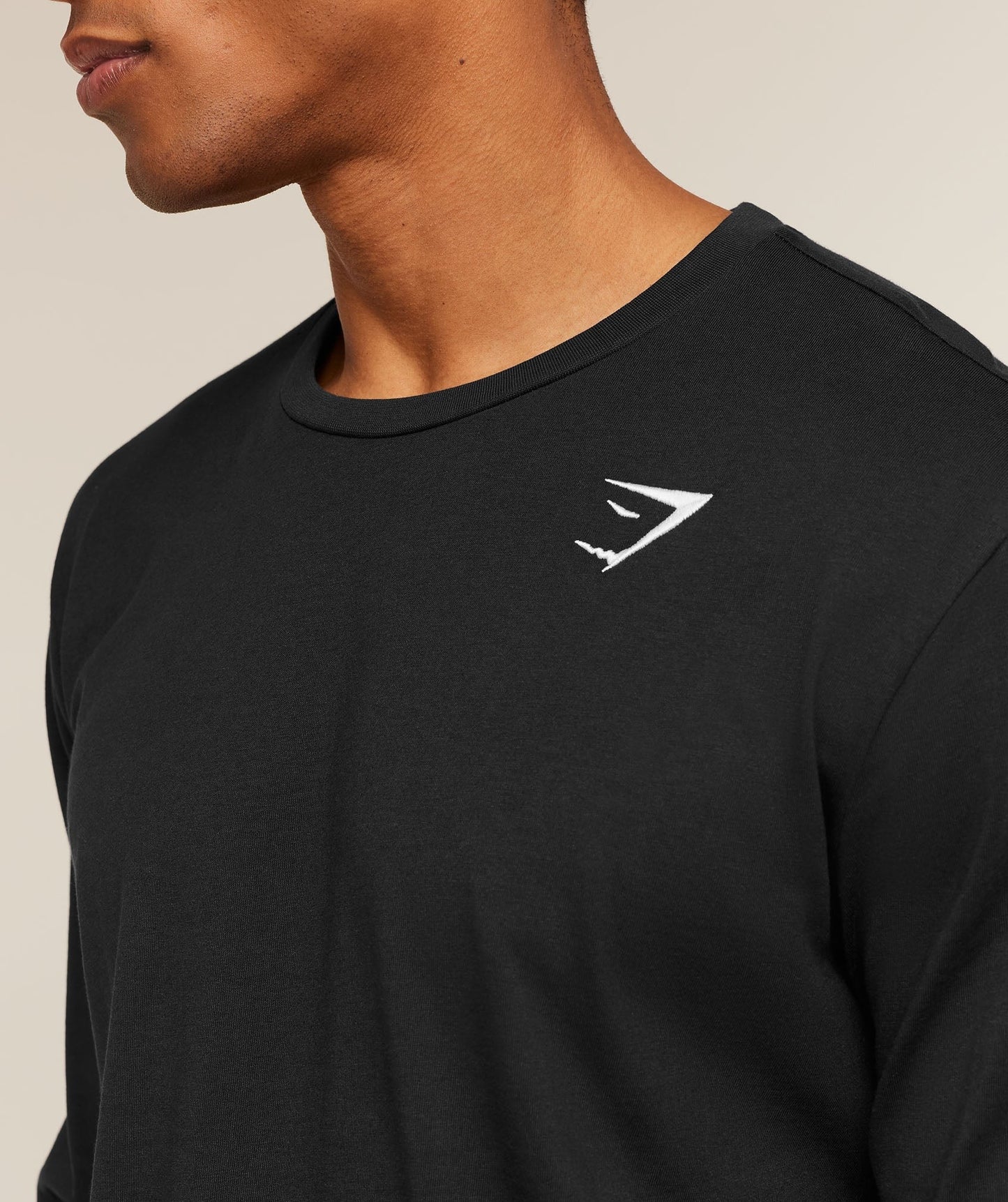 Gymshark Crest Long Sleeve T-Shirt - Black