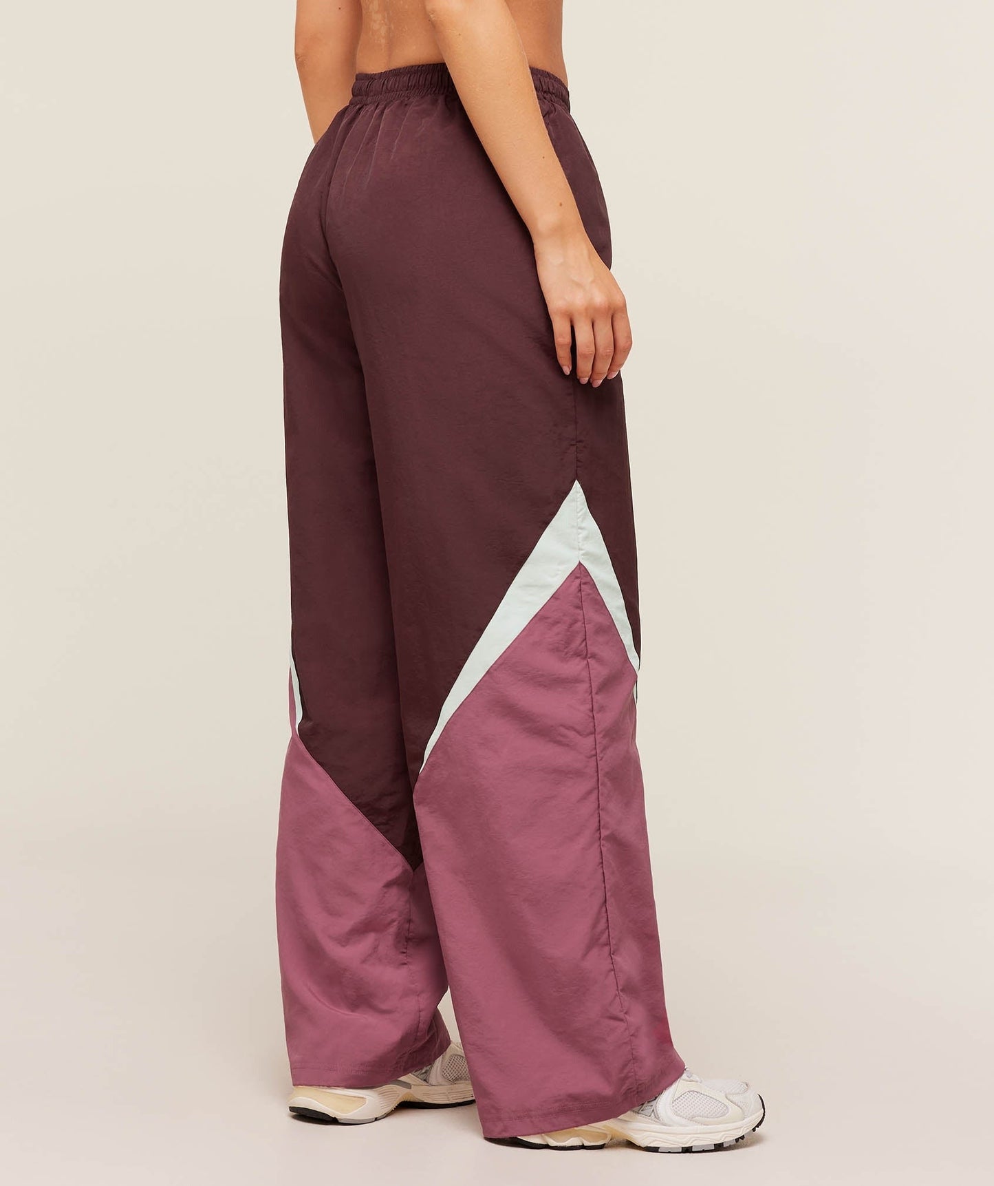 Gymshark Contrast Track Pants - Rich Maroon/Reset Pink/Oat White