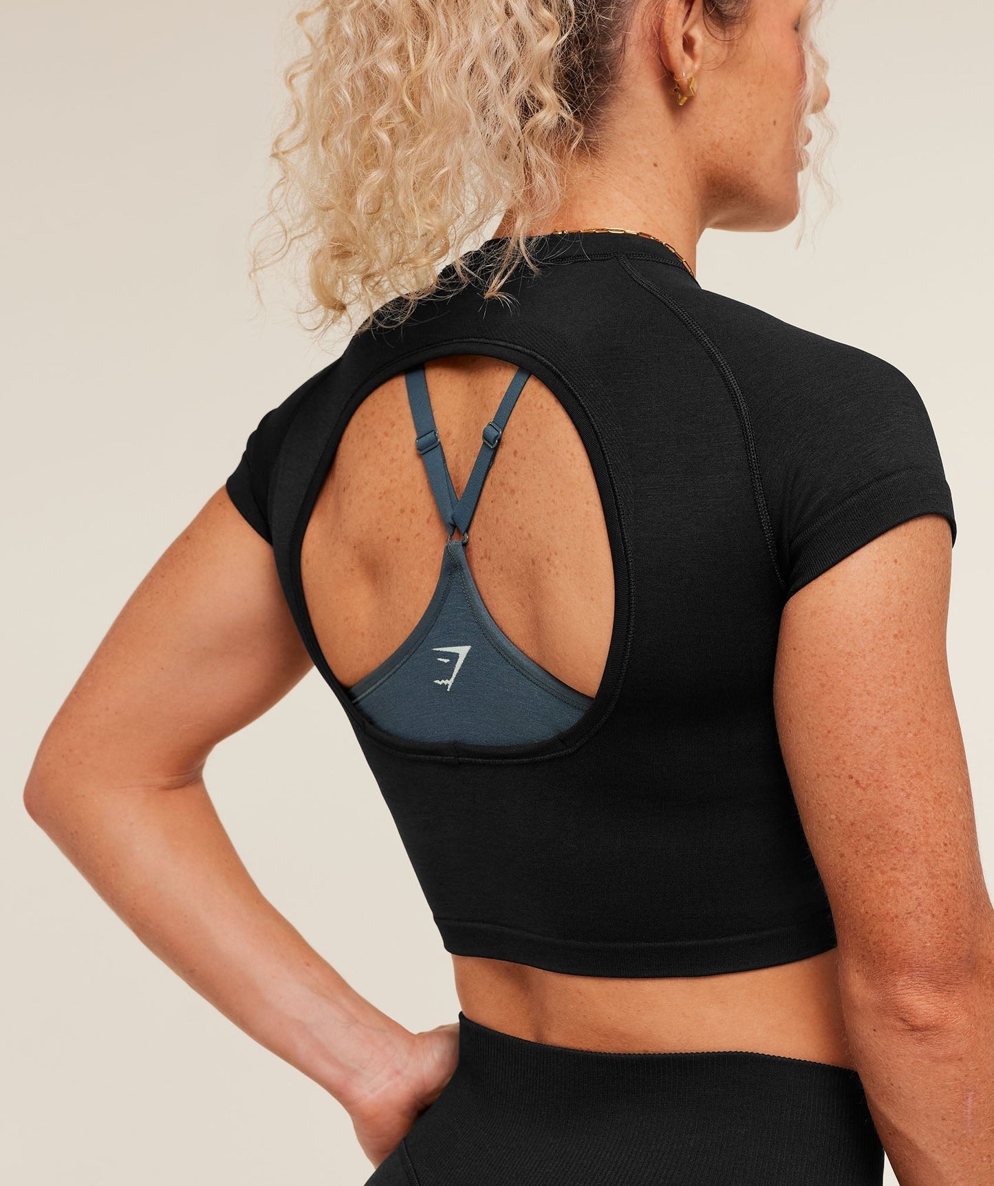 Gymshark Interval Seamless Short Sleeve Crop Top - Black