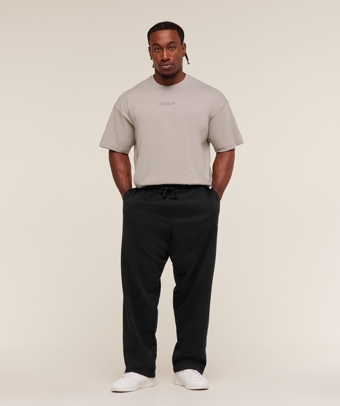 Gymshark Olde English T-Shirt - Mushroom Grey