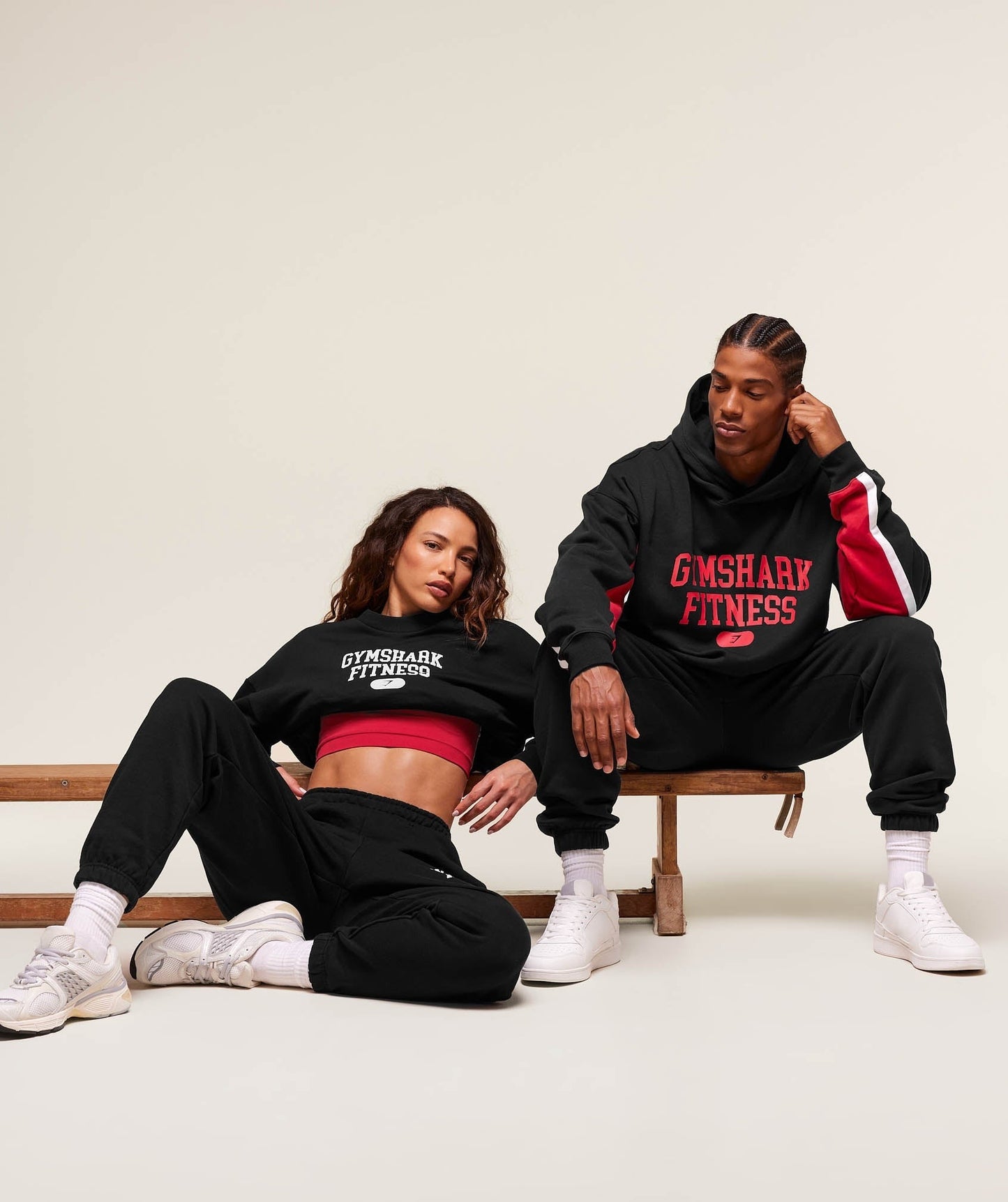 Gymshark Campus Graphic Pullover - Black