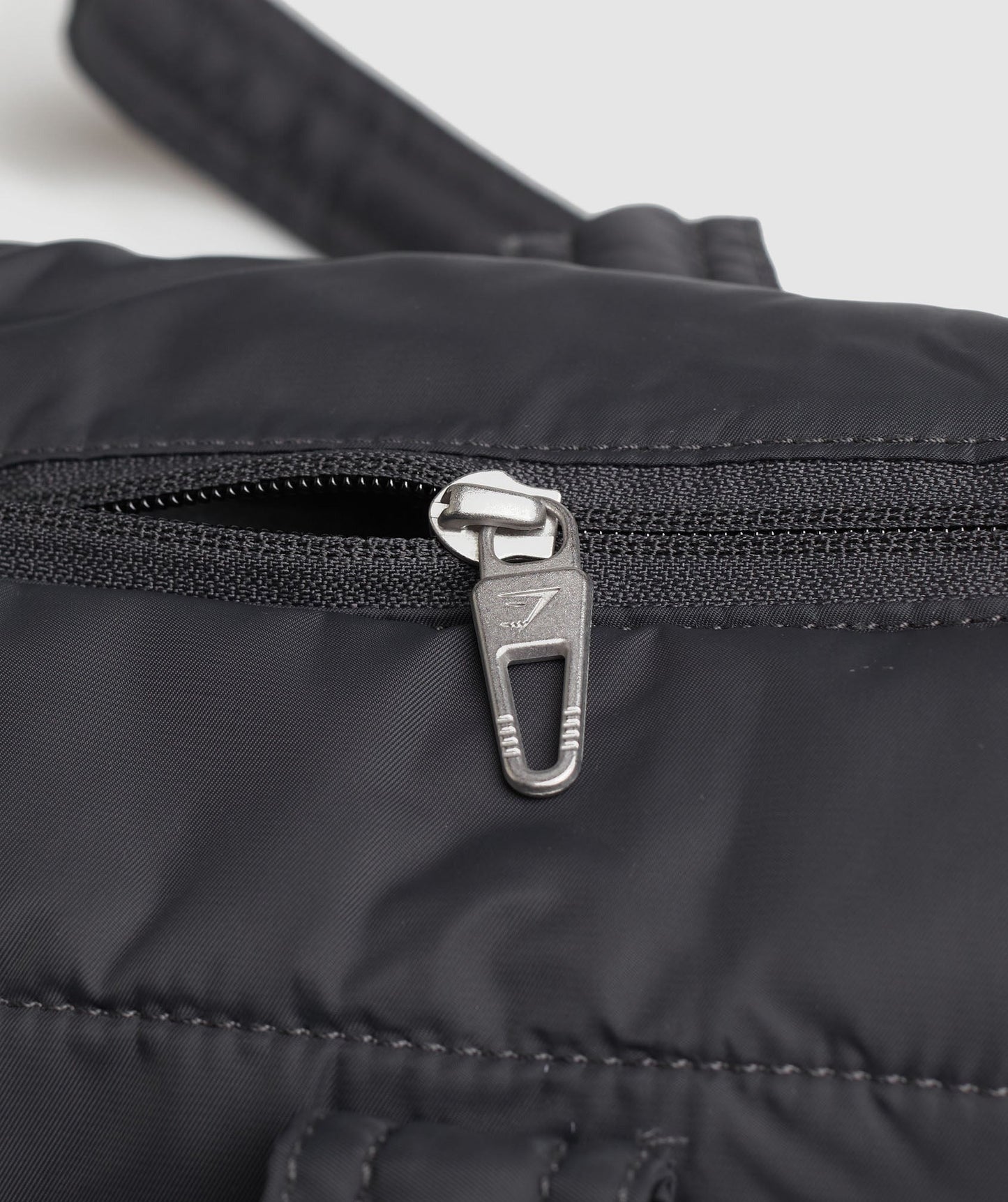 Gymshark Premium Lifestyle Mini Barrel Bag - Onyx Grey