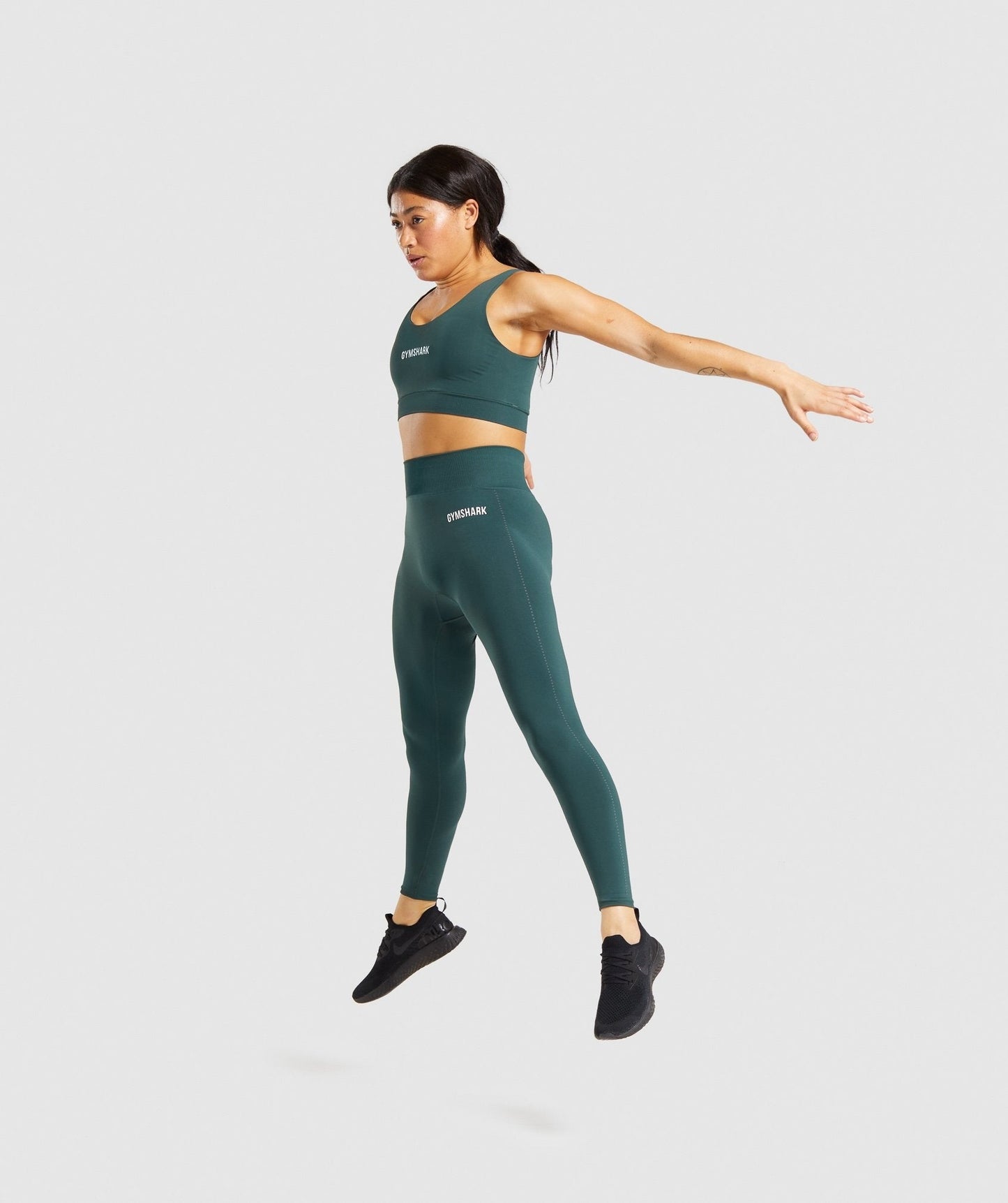 Gymshark Breeze Lightweight Seamless Sports Bra - Dark Green