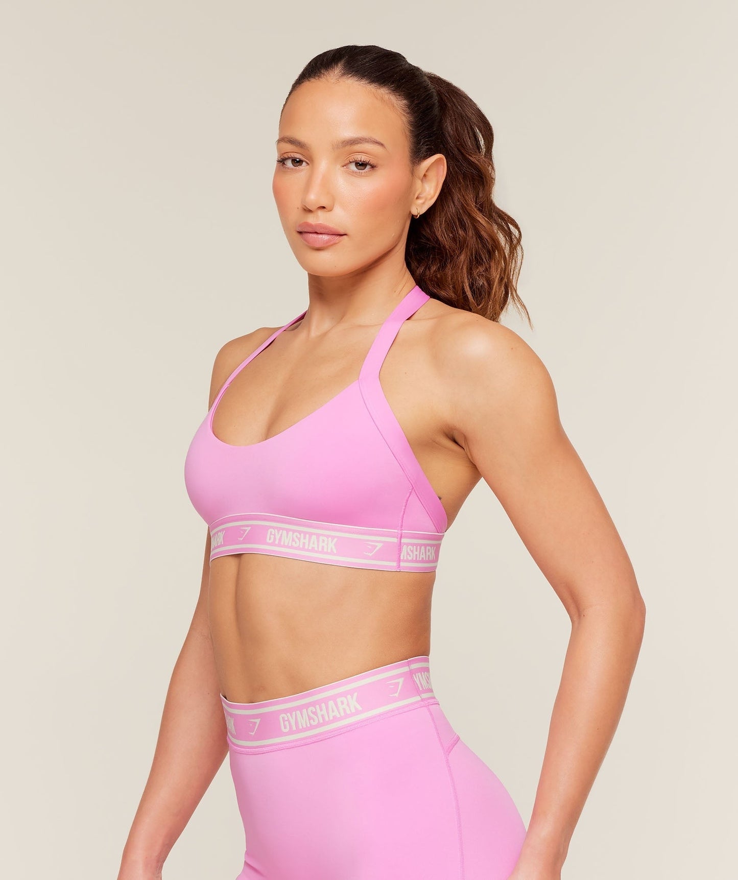 Gymshark Light Support Halter Neck Logo Sports Bra - Focus Pink
