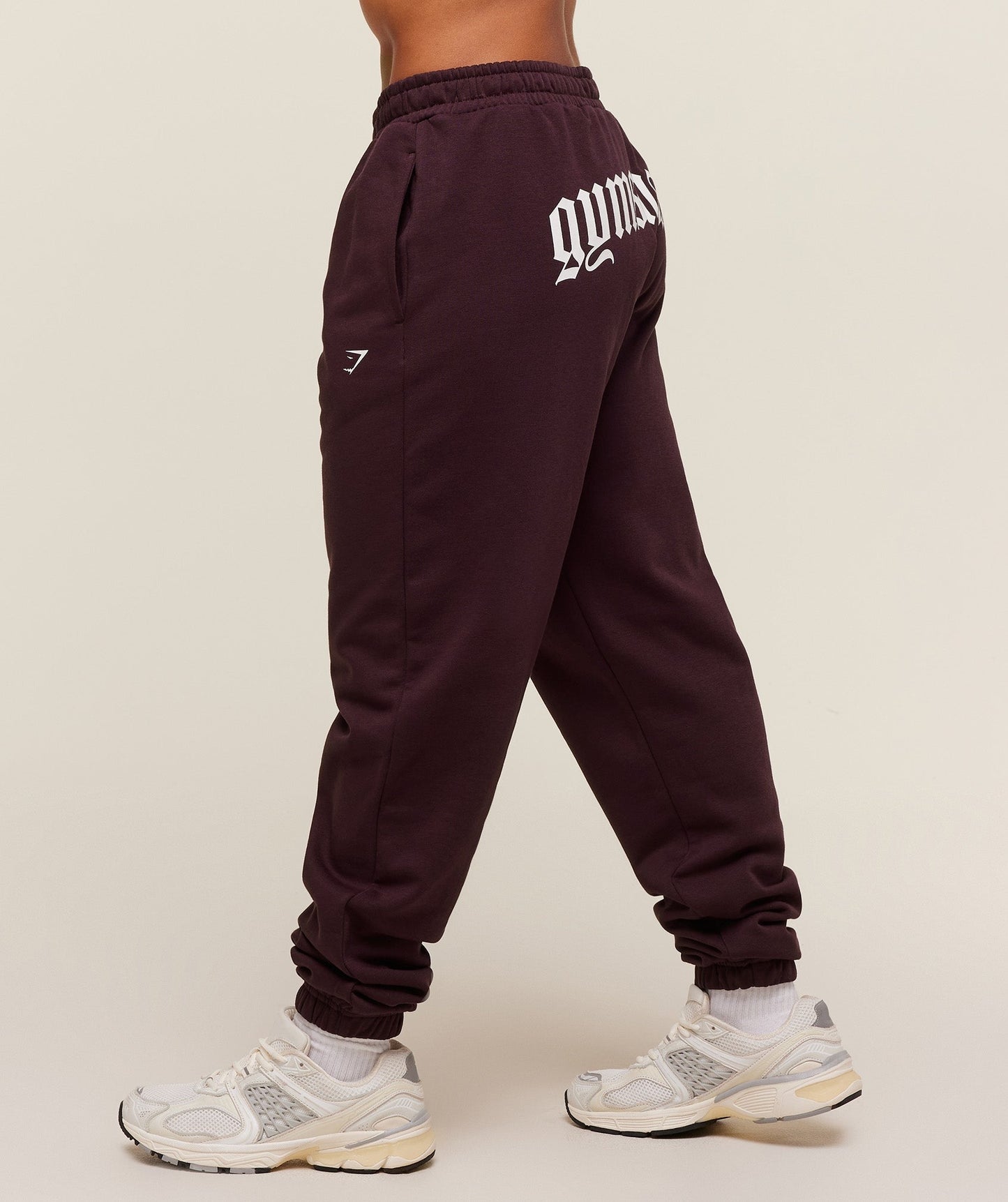 Gymshark Strength Department Joggers - Cherry Purple