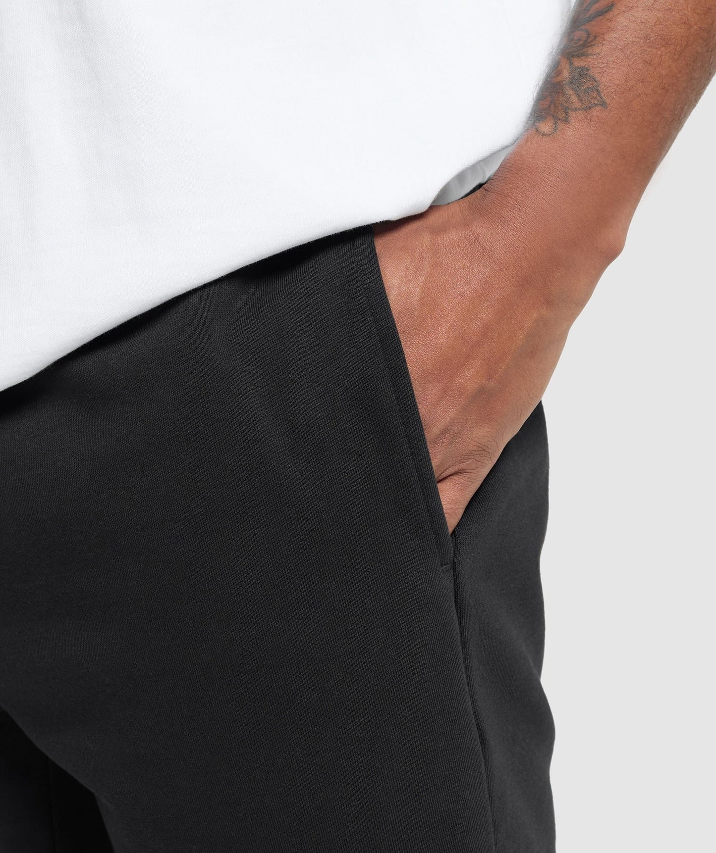 Gymshark Crest 9" Shorts - Black