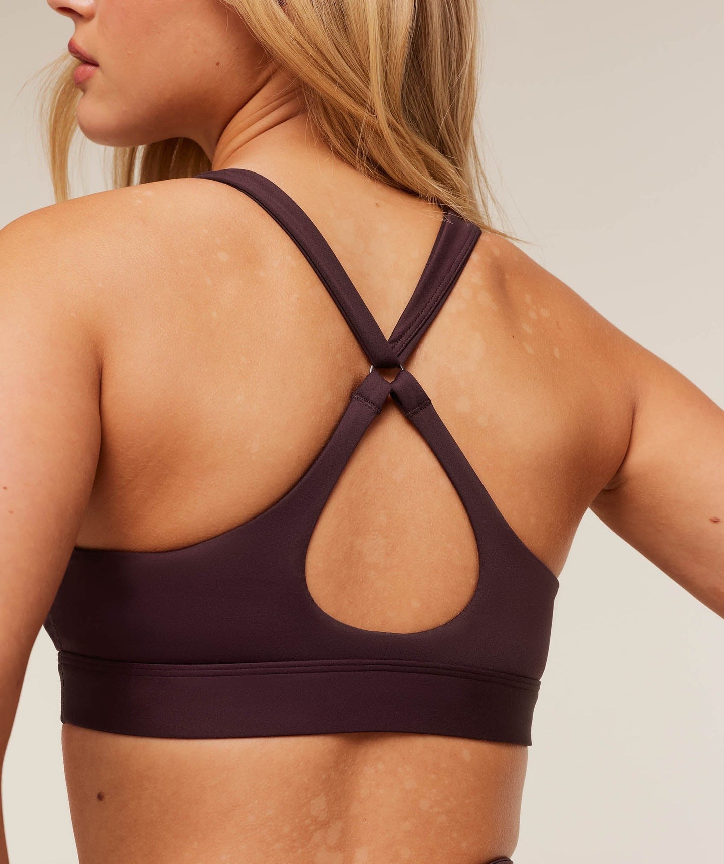 Gymshark Peek A Boo Sports Bra - Cherry Purple