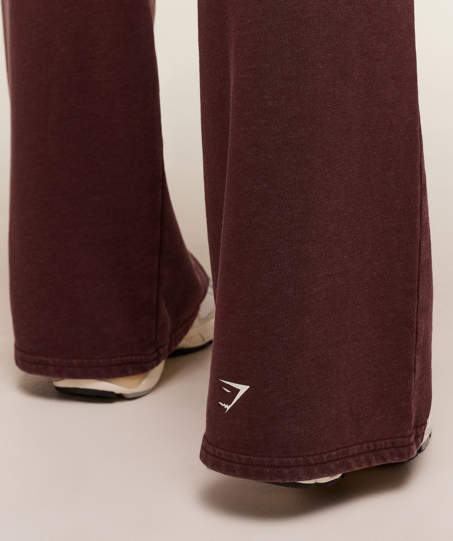 Gymshark Lifting Club 2012 Graphic Wide Leg Joggers - Rich Maroon/Wash