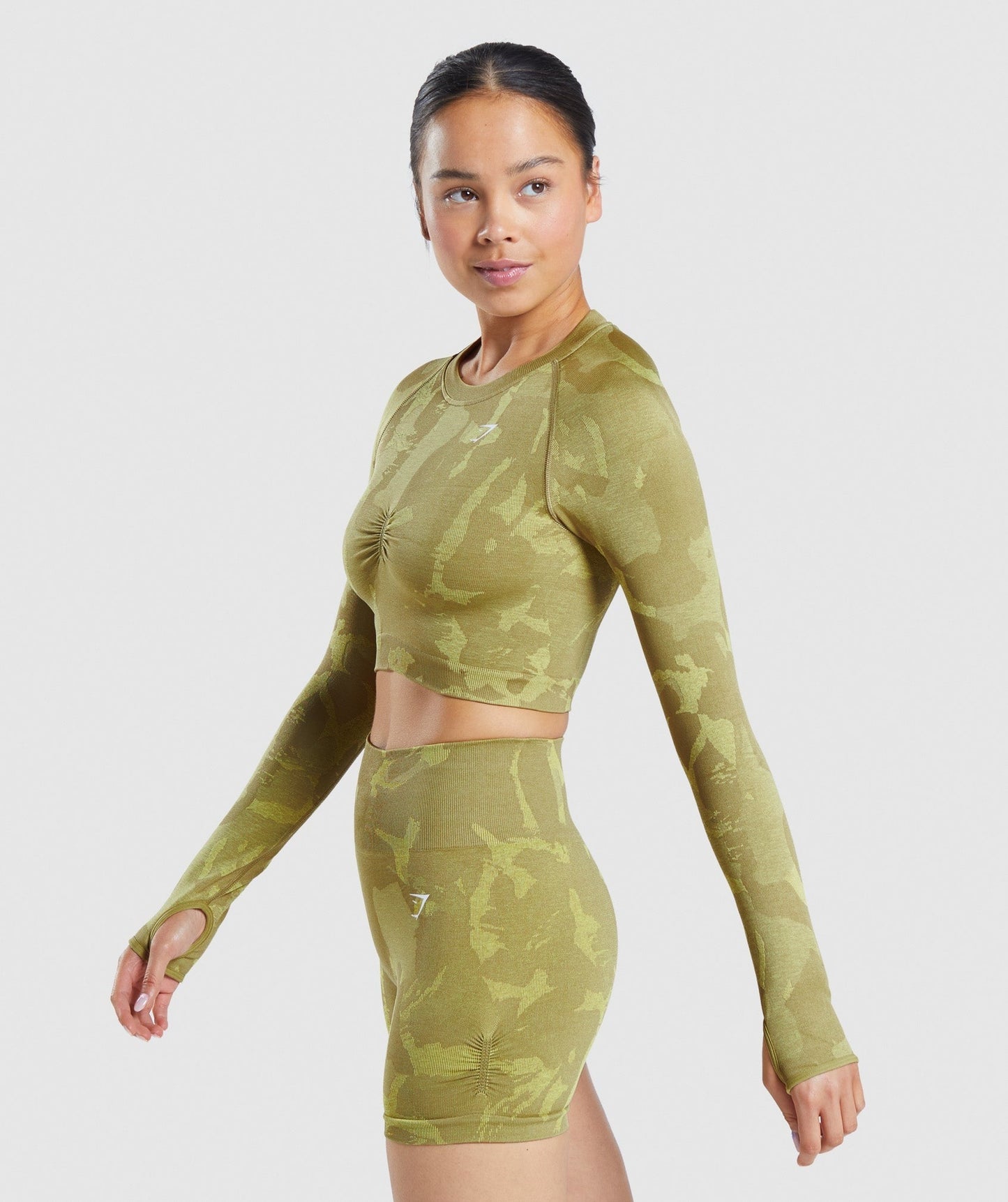 Gymshark Adapt Camo Seamless Long Sleeve Crop Top - Savanna | Griffin Green