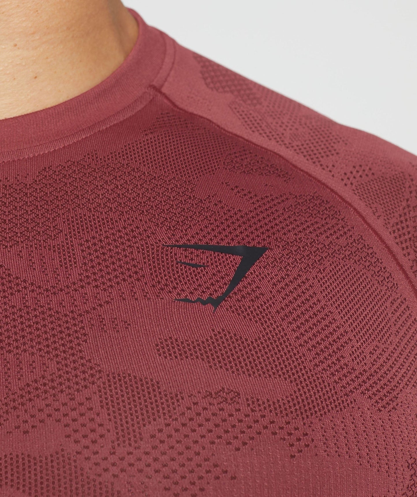 Gymshark Geo Seamless T-Shirt - Soft Berry/Rich Maroon