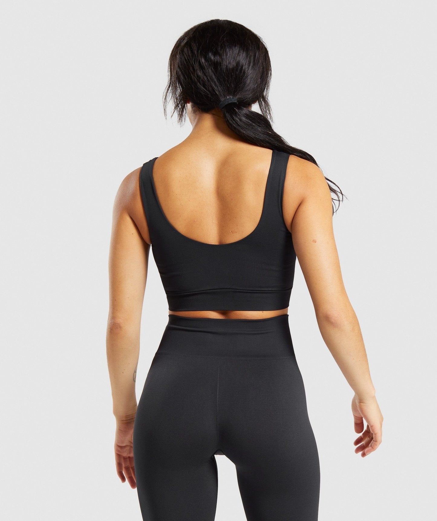 Gymshark Breeze Lightweight Seamless Sports Bra - Black