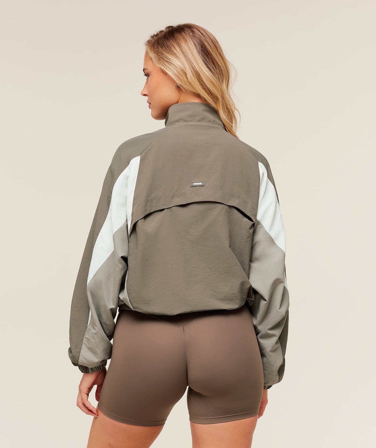 Gymshark Contrast Woven Jacket - Camo Brown/Linen Brown/Oat White