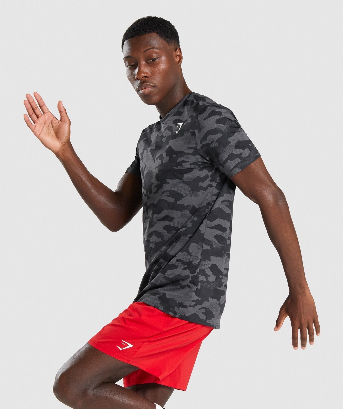 Gymshark Arrival T-Shirt - Black/Grey Camo