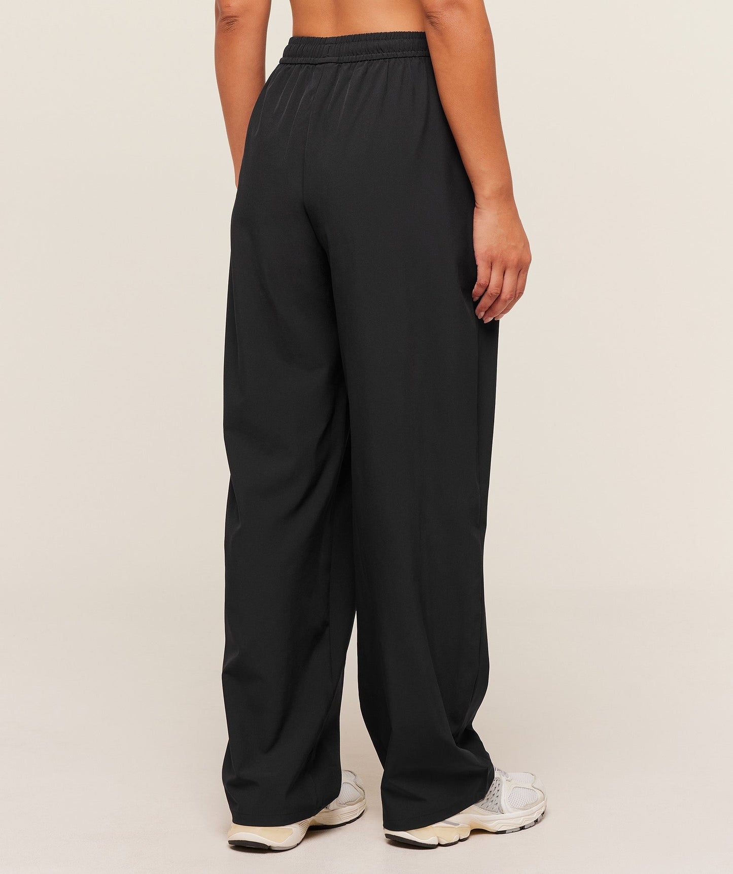 Gymshark Training Everyday Woven Straight Leg Pants - Black