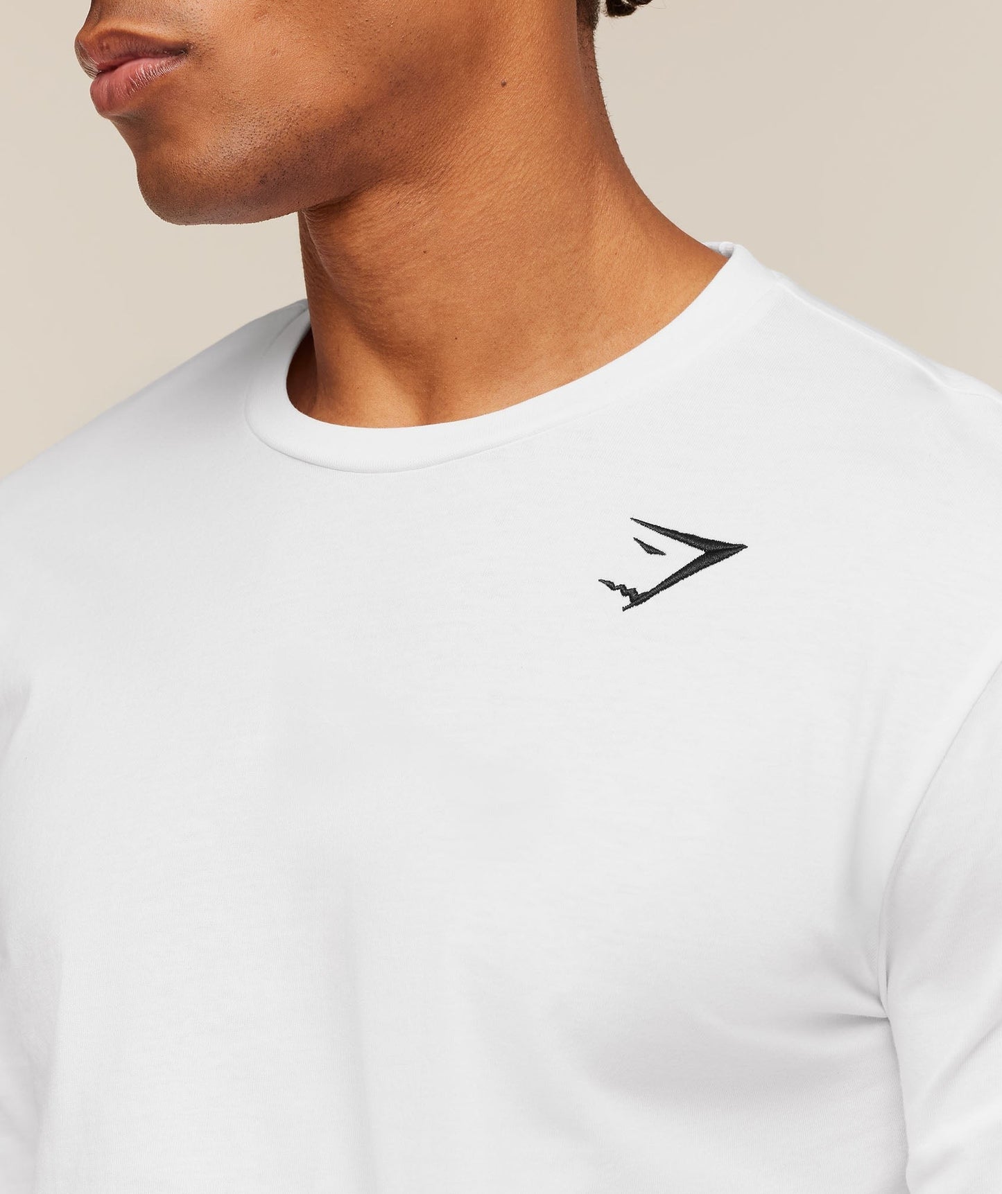 Gymshark Crest Long Sleeve T-Shirt - White