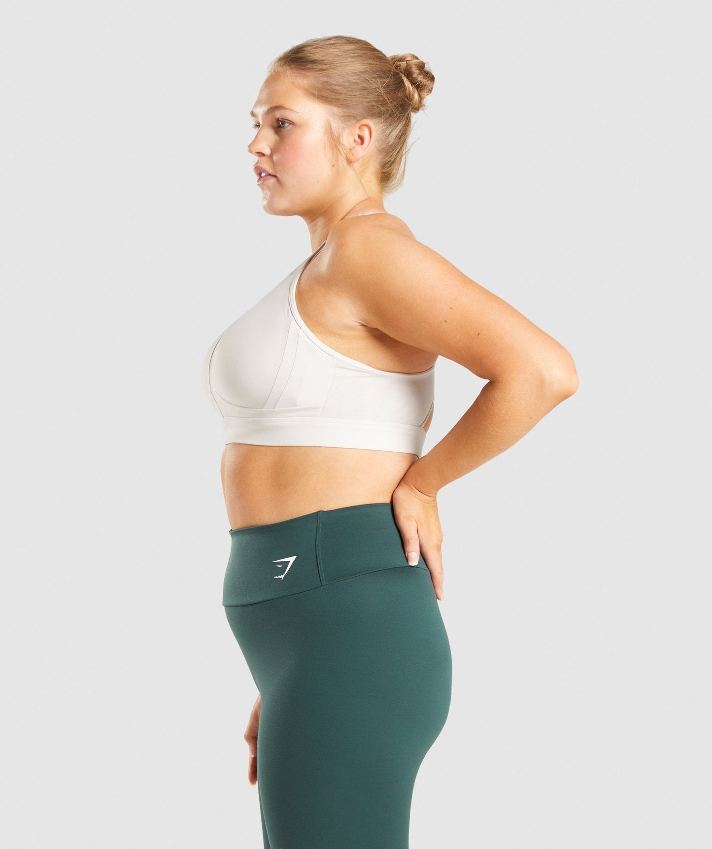 Gymshark Mesh Neckline Sports Bra - Cream