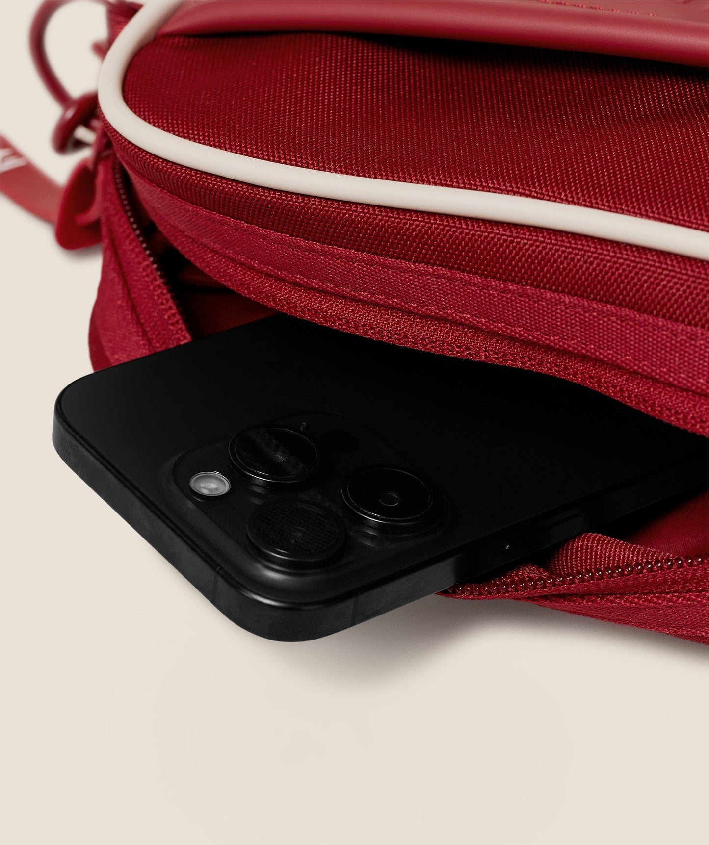 Gymshark Everyday Camera Bag - Athletic Burgundy