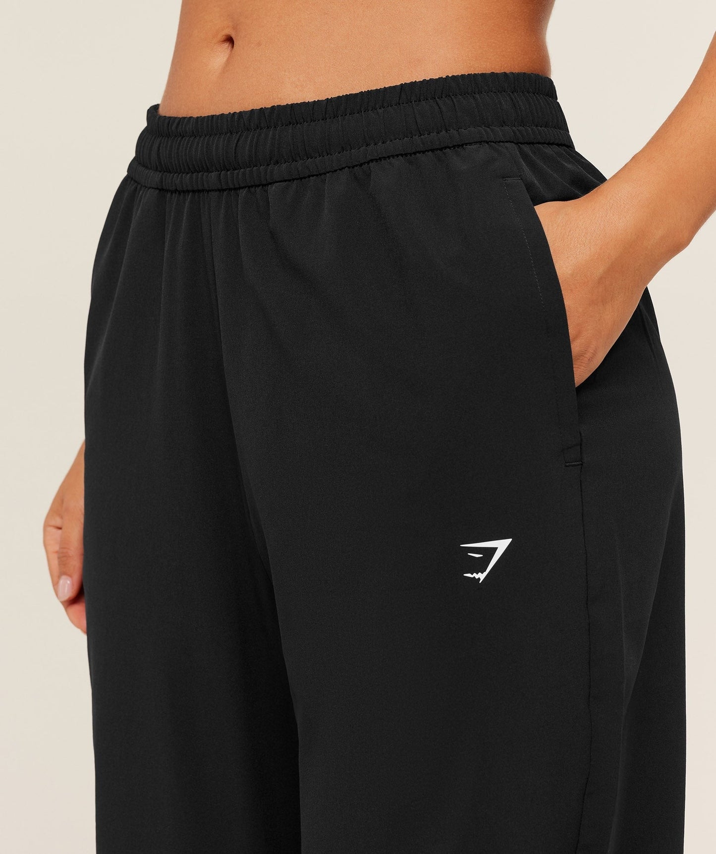 Gymshark Training Everyday Woven Straight Leg Short Pants - GS Black