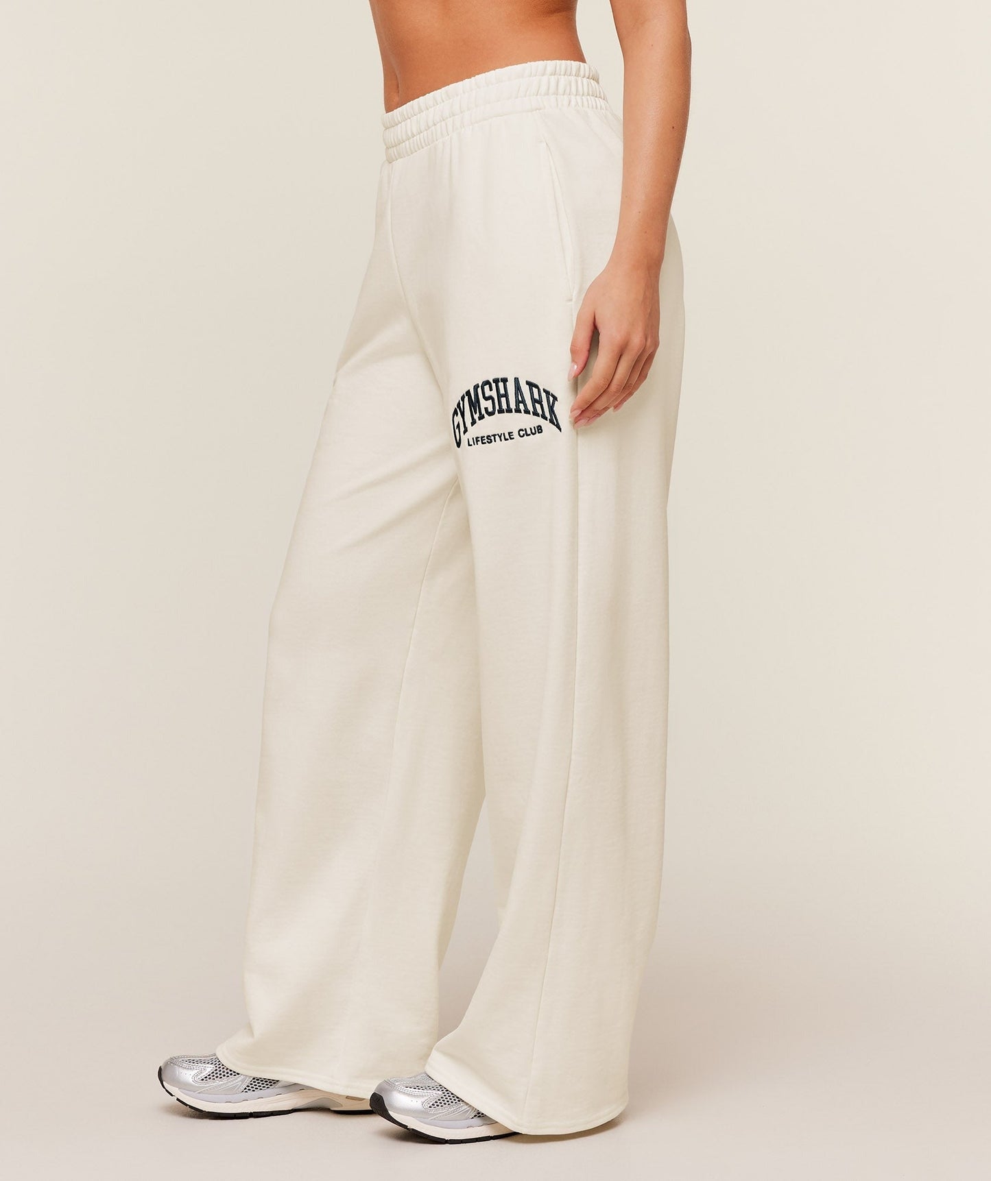 Gymshark Collegiate Graphic Straight Leg Joggers - GS Soft White