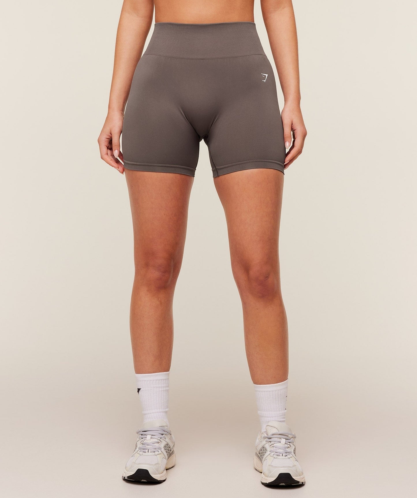 Gymshark Light Hold Shorts - Cool Brown