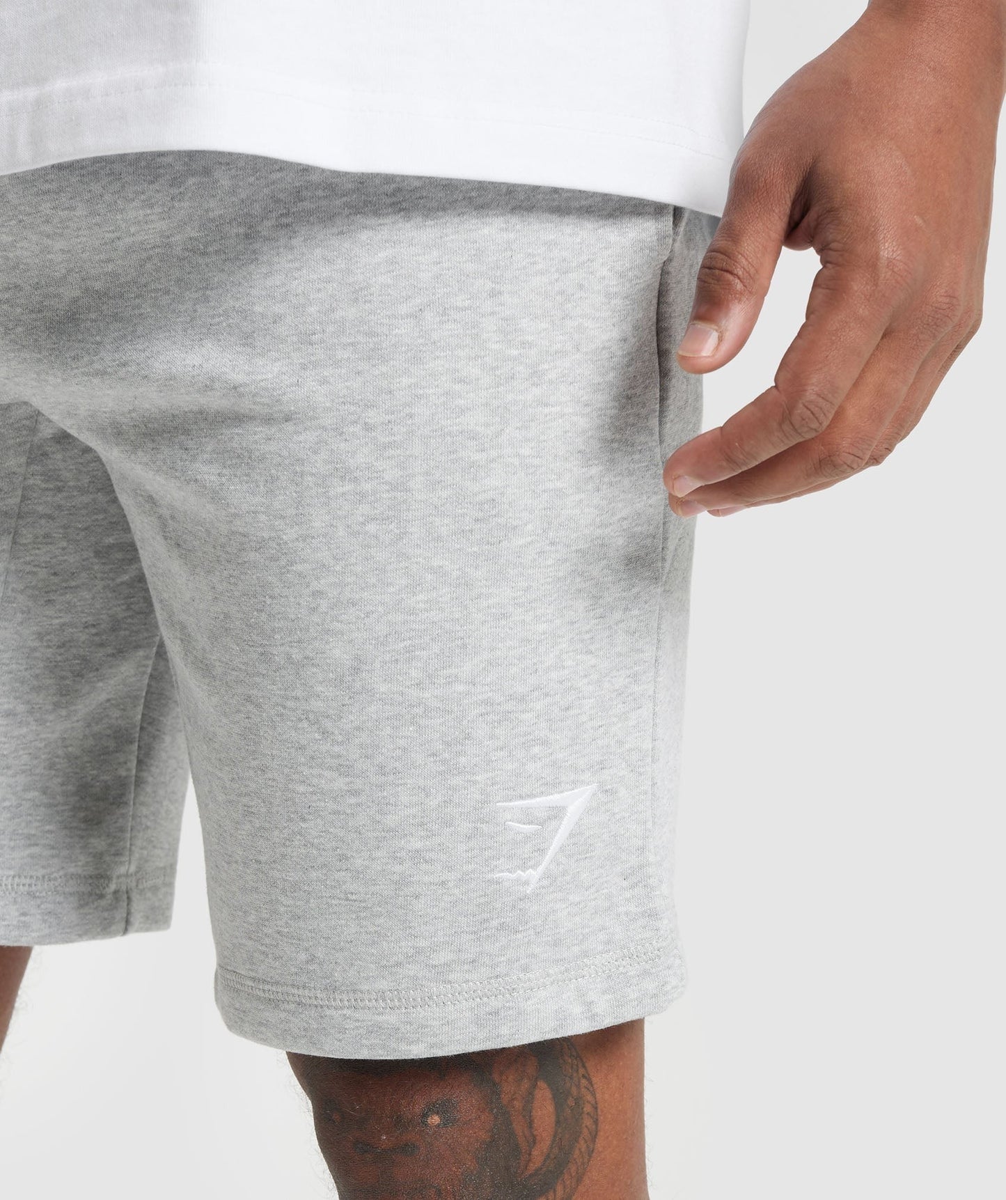Gymshark Crest 9" Shorts - Light Grey Marl