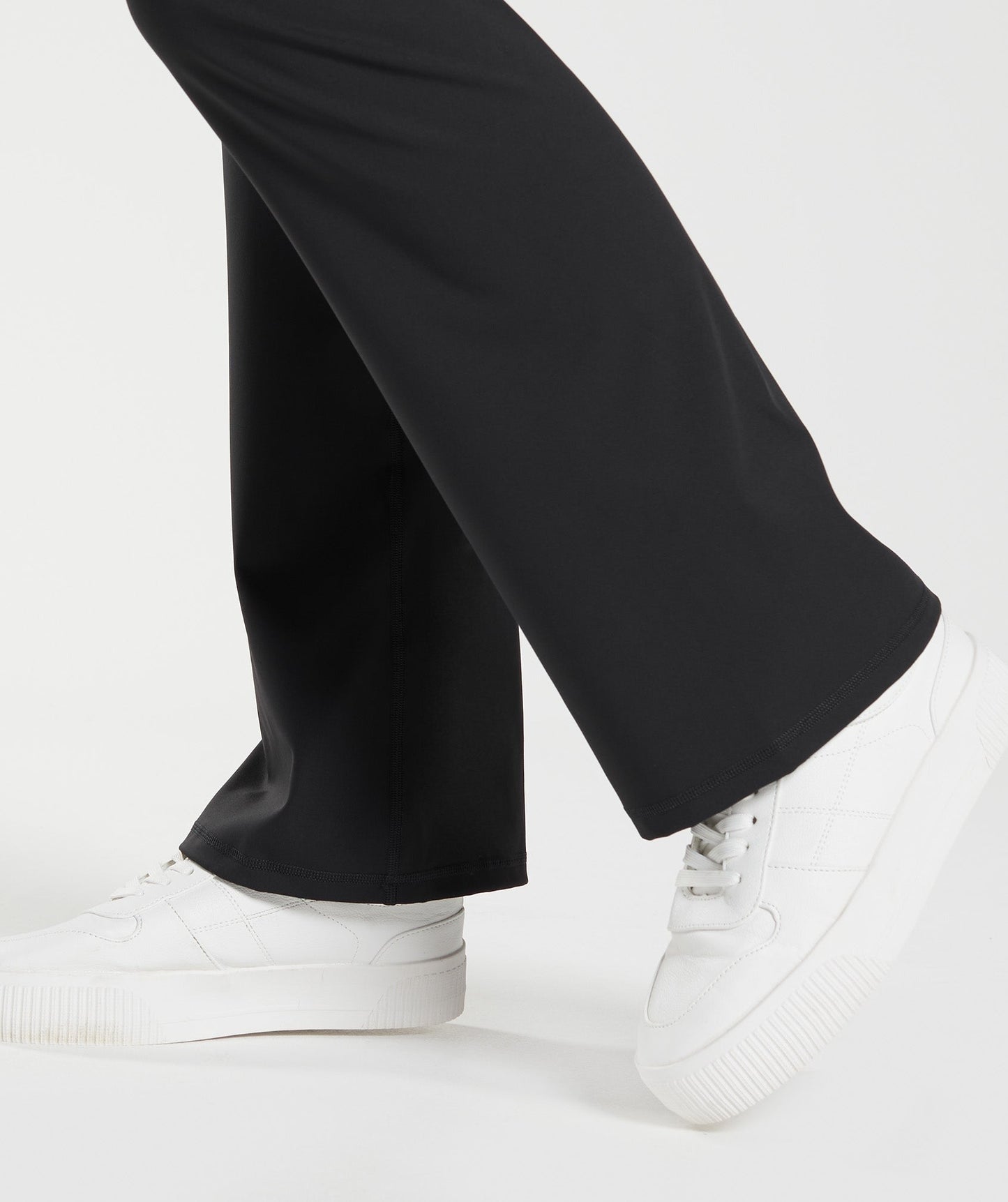 Gymshark Elevate Flared Leggings - Black