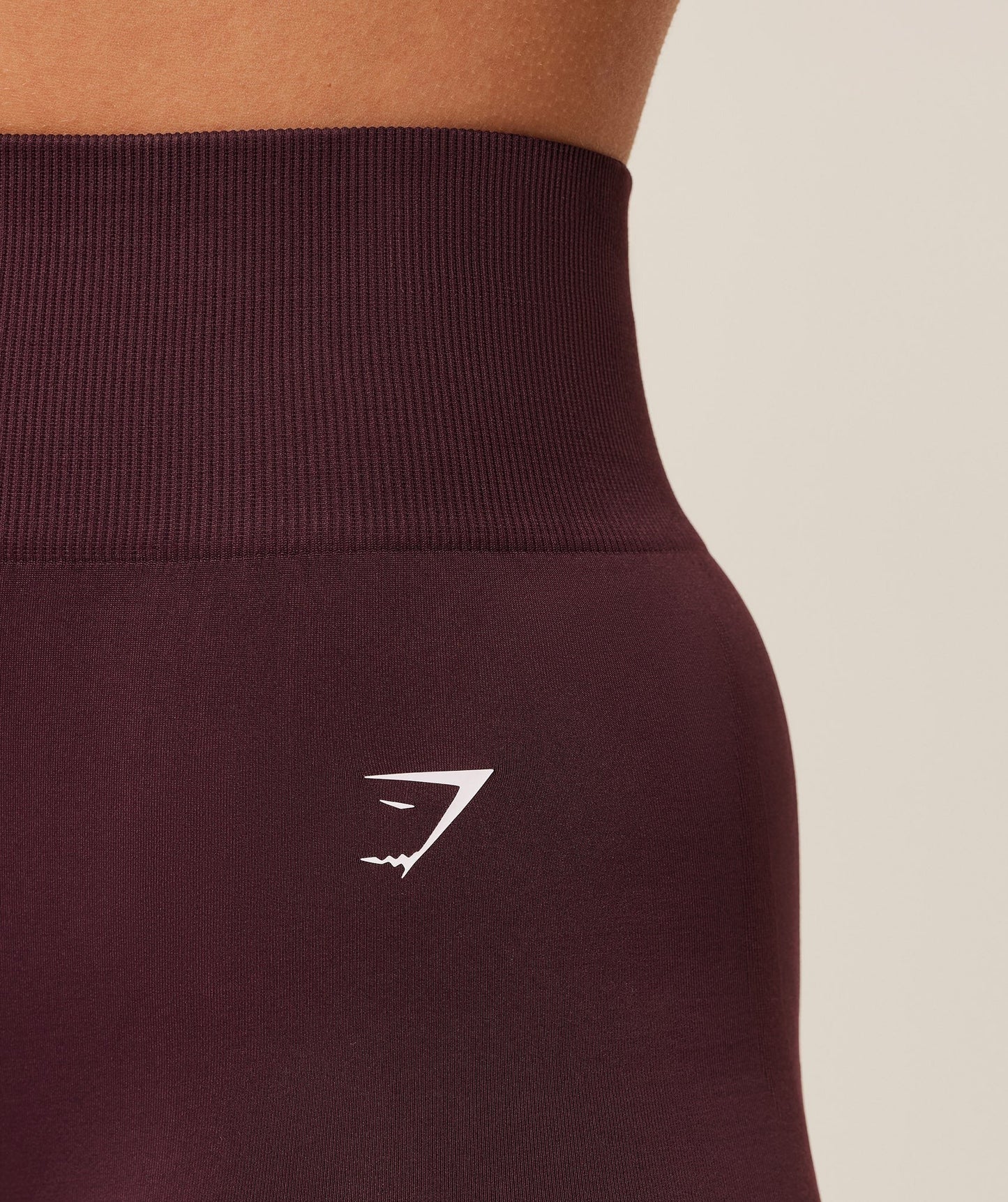 Gymshark Light Hold Shorts - GS Cherry Purple