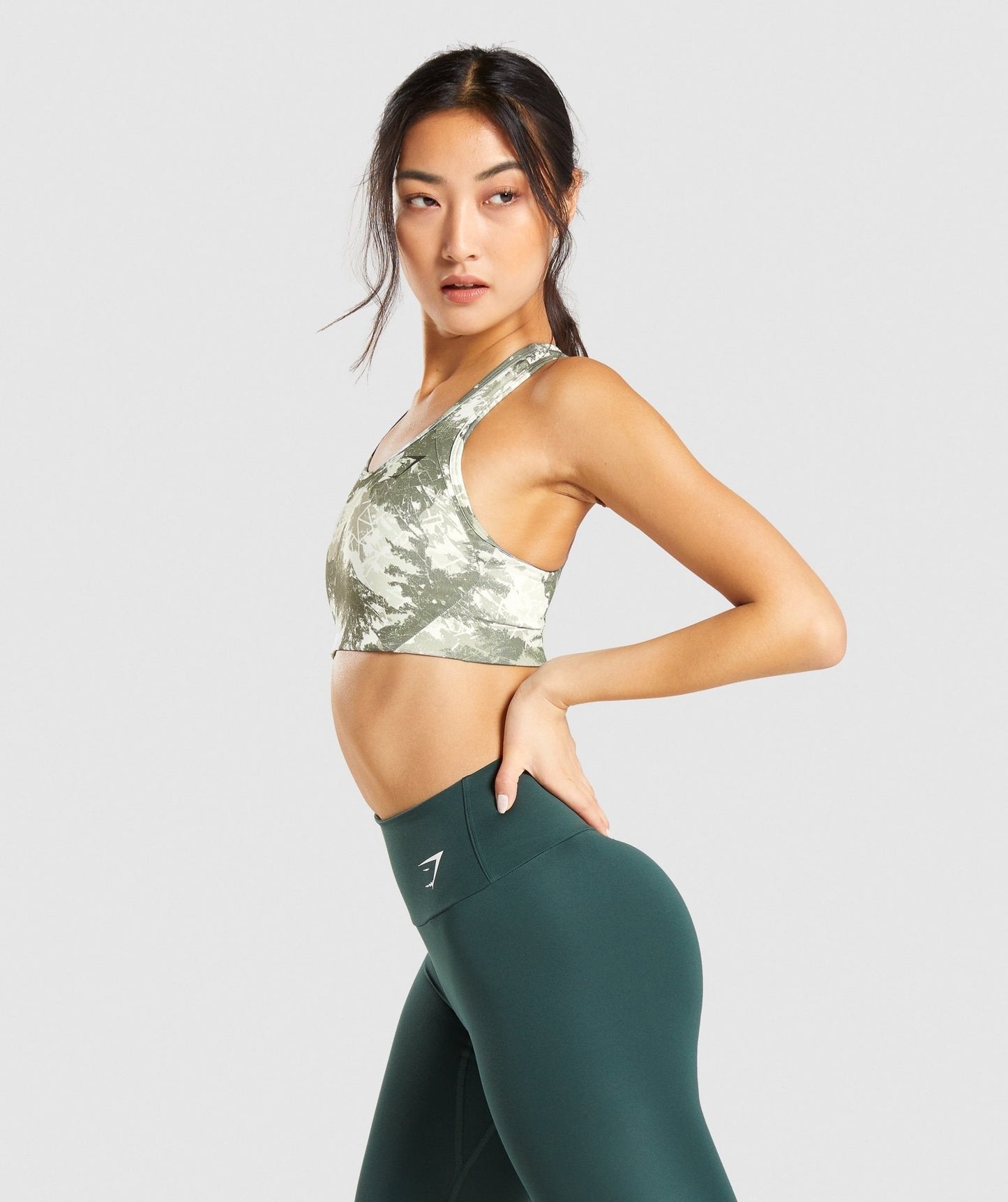 Gymshark Essential Racer Back Sports Bra - Light Green Camo Print