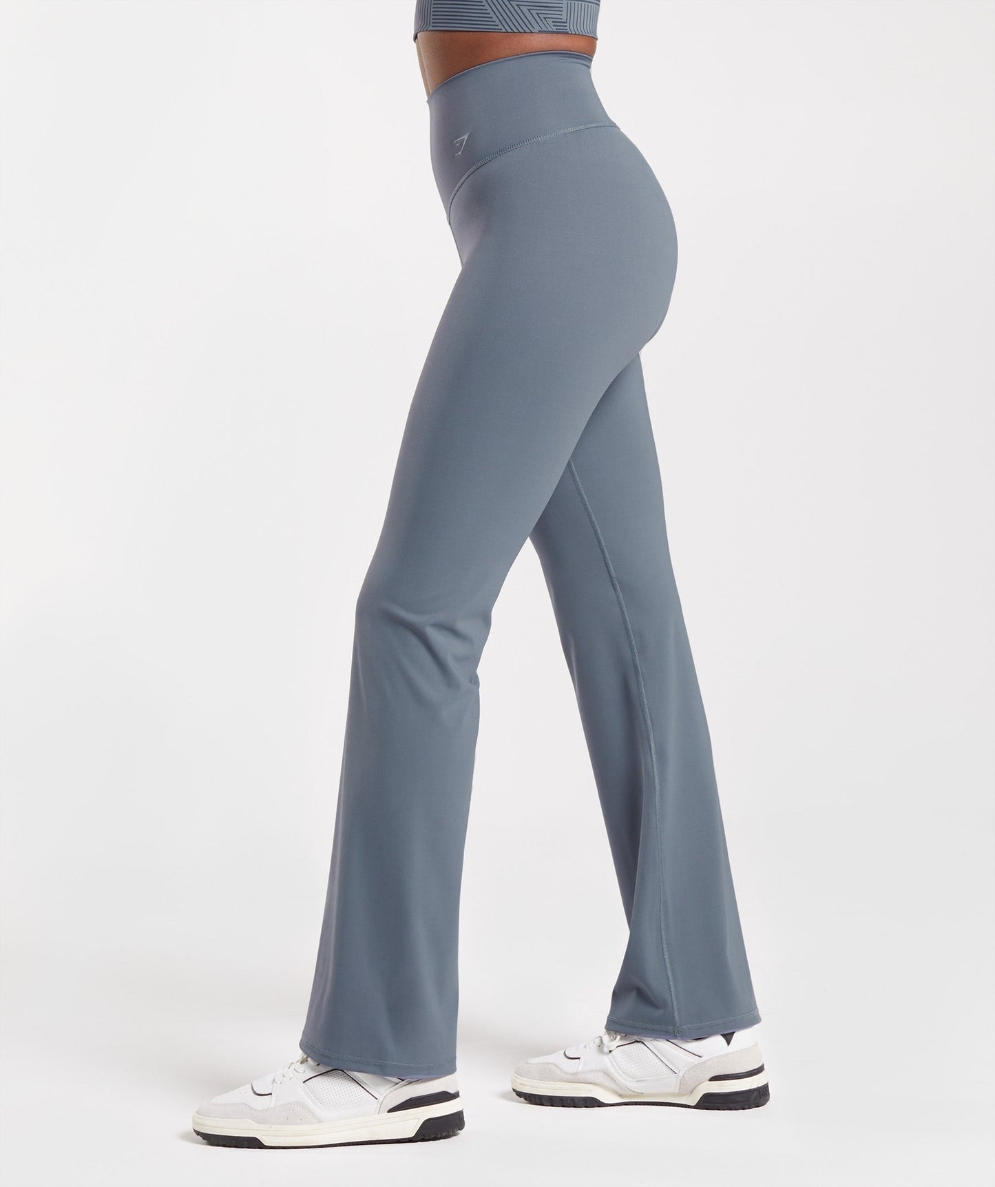 Gymshark Elevate Flared Leggings - Evening Blue