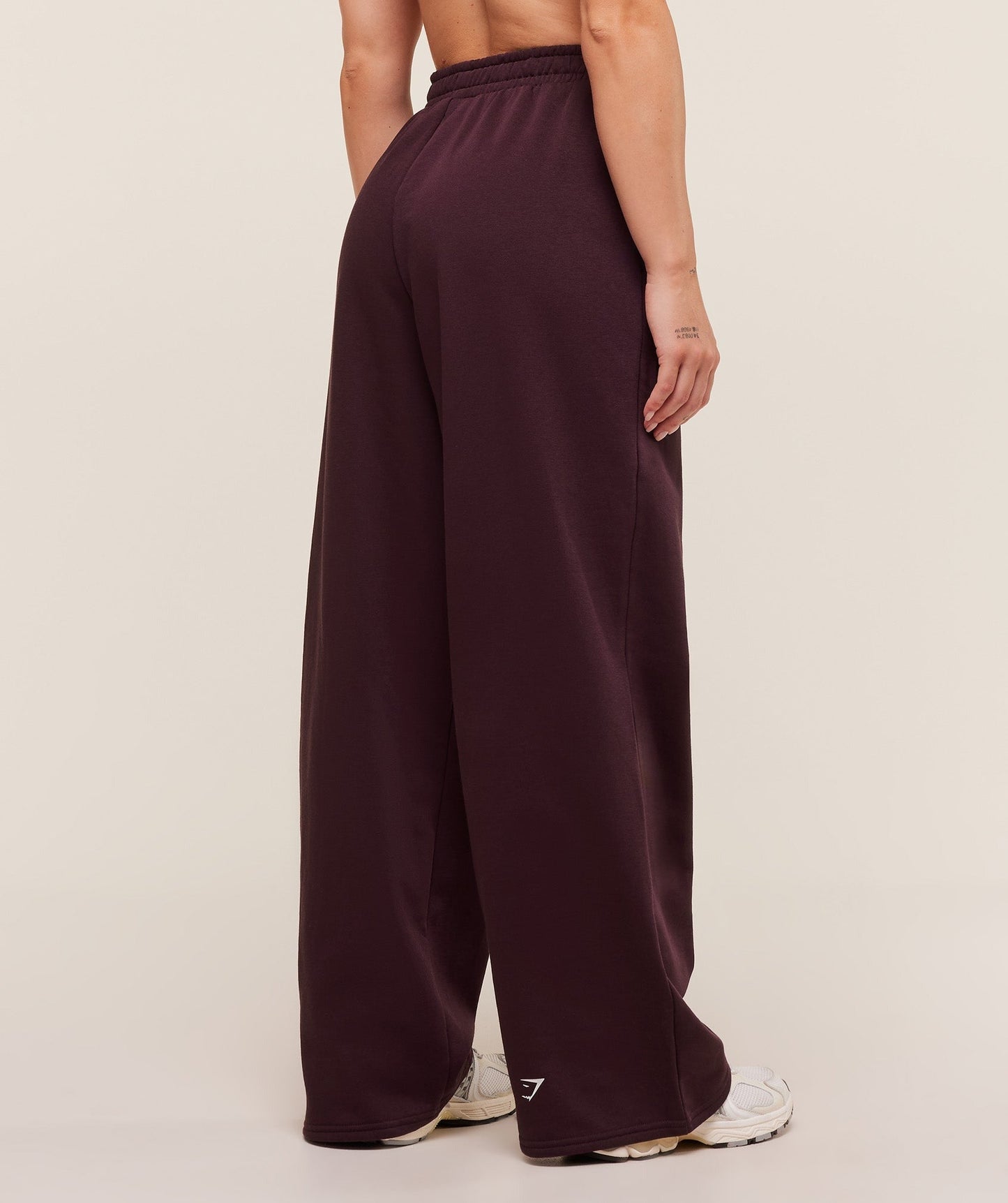 Gymshark Strength Department Wide Leg Joggers - Cherry Purple