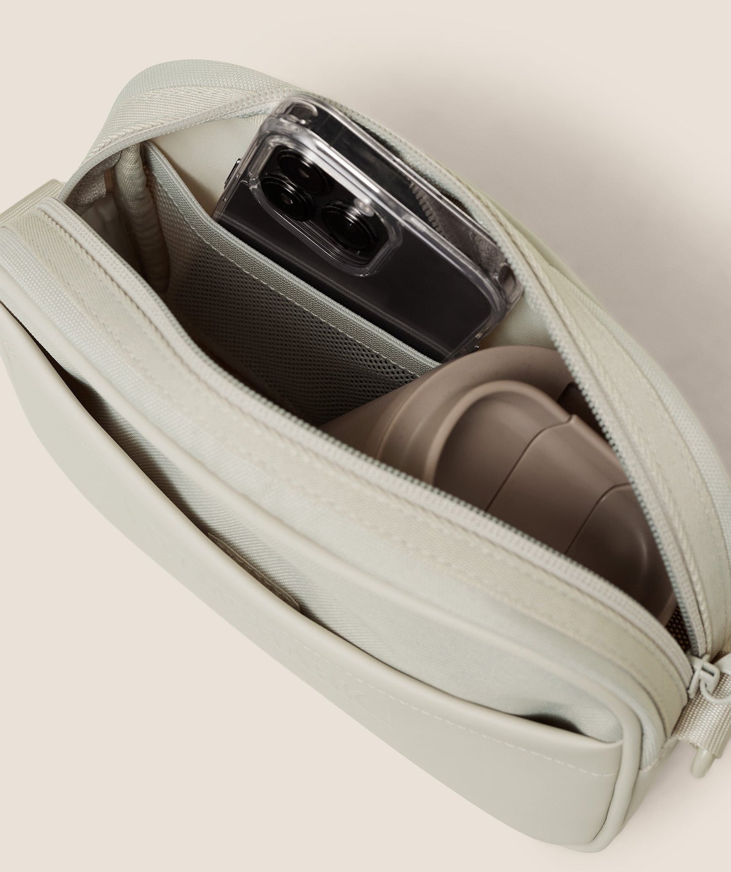 Gymshark Everyday Camera Bag - Pebble Grey