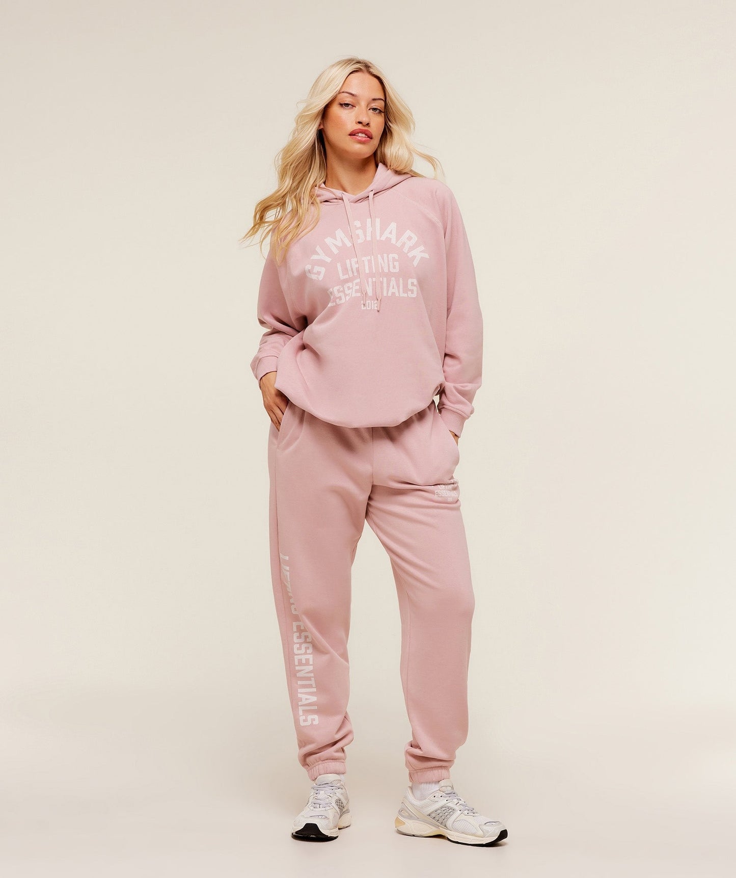 Gymshark Lifting Essentials Hoodie - Cloud Pink