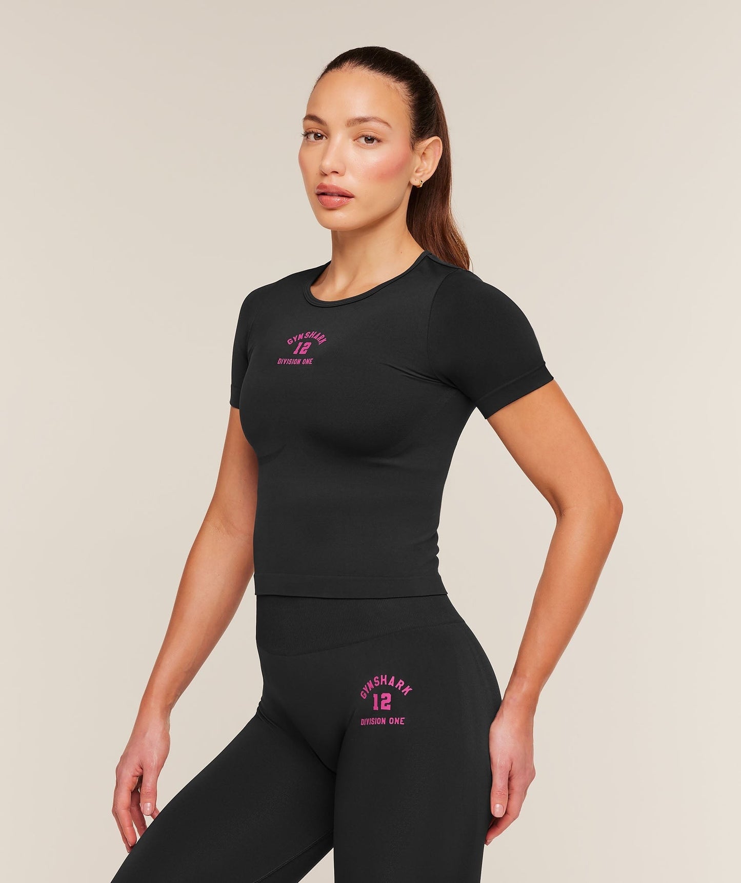 Gymshark Everyday Seamless Graphic Short Sleeve Top - Black
