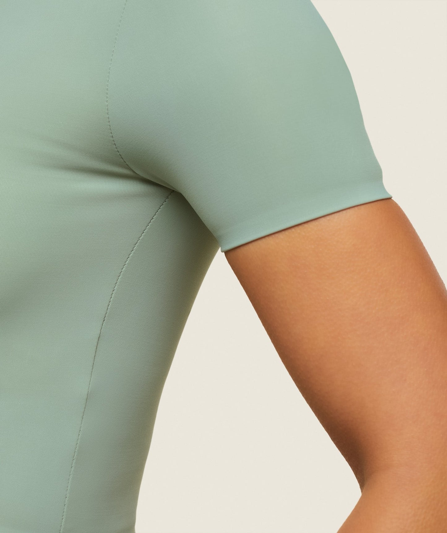 Gymshark everywear Cropped Active Tee - Dollar Green