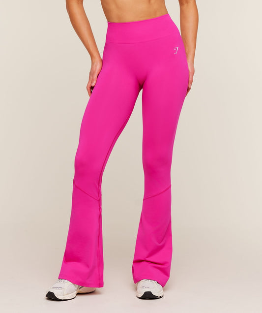 Gymshark Light Hold Flared Leggings - Super-Set Pink