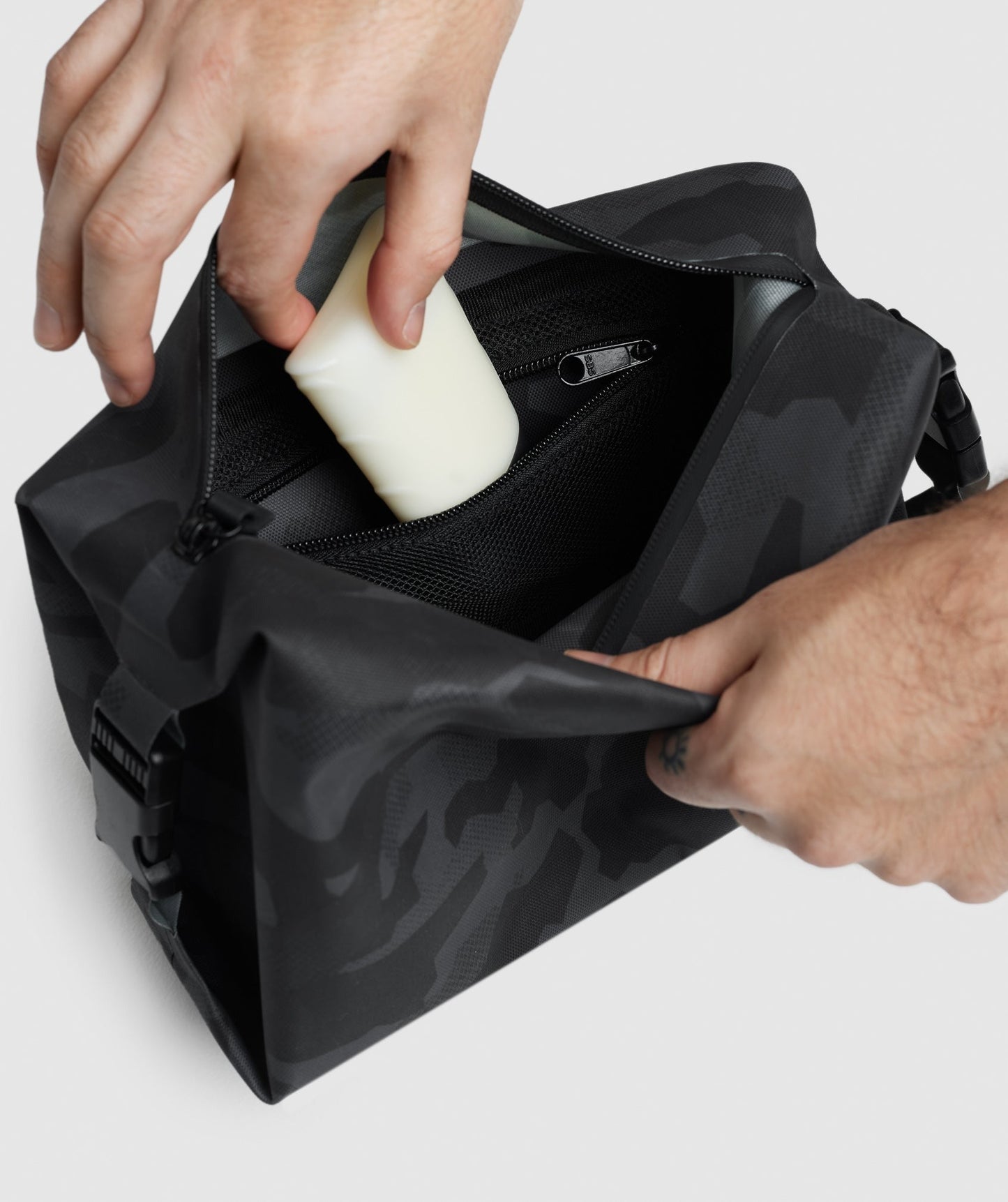 Gymshark X-Series Toiletry Bag - Black Print