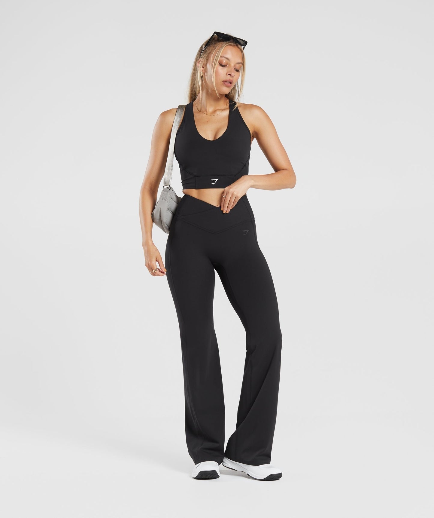 Gymshark Crossover Flared Regular Leggings - Black