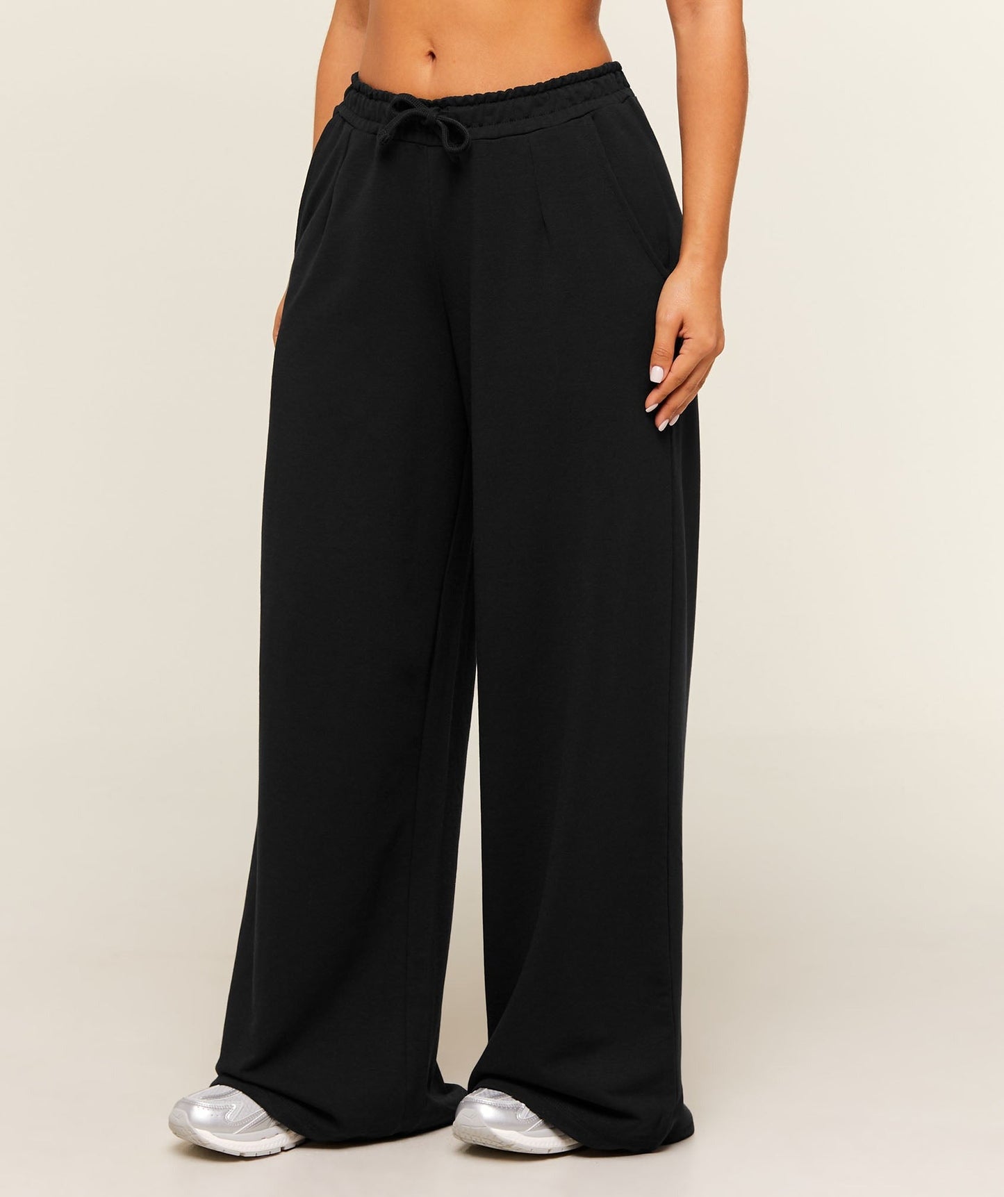 Gymshark Lightweight Wide Leg Pant Short - Black